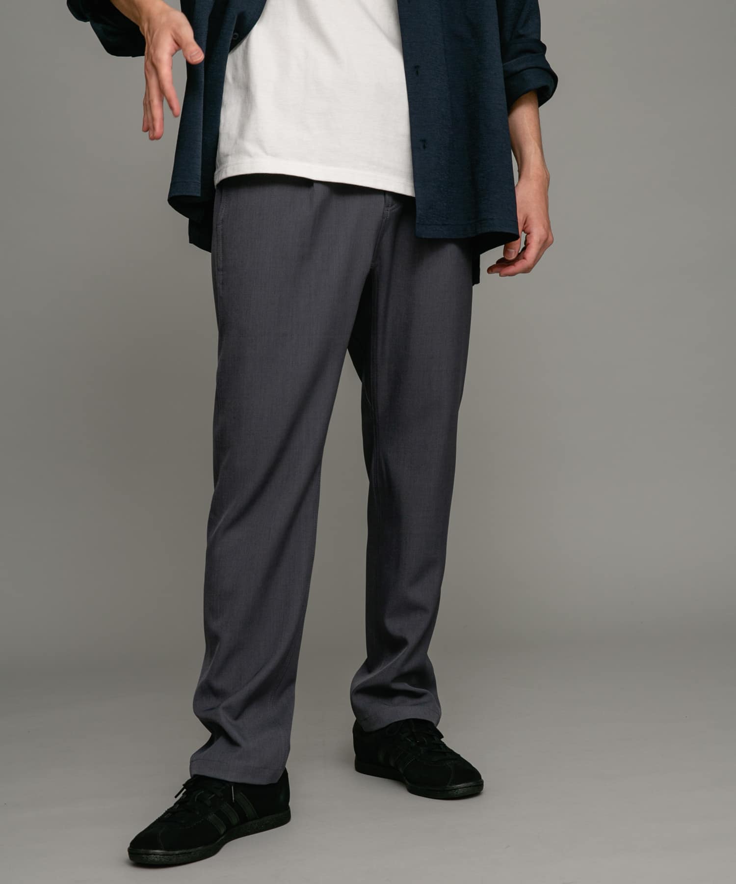 身長：180cm 体重：60kg サイズ：L