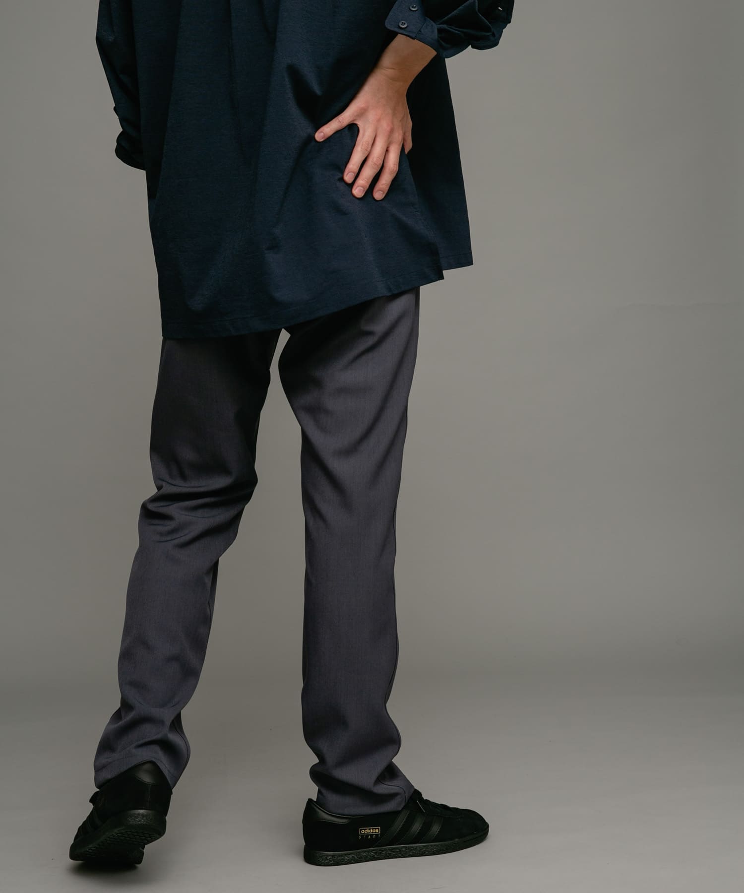 身長：180cm 体重：60kg サイズ：L