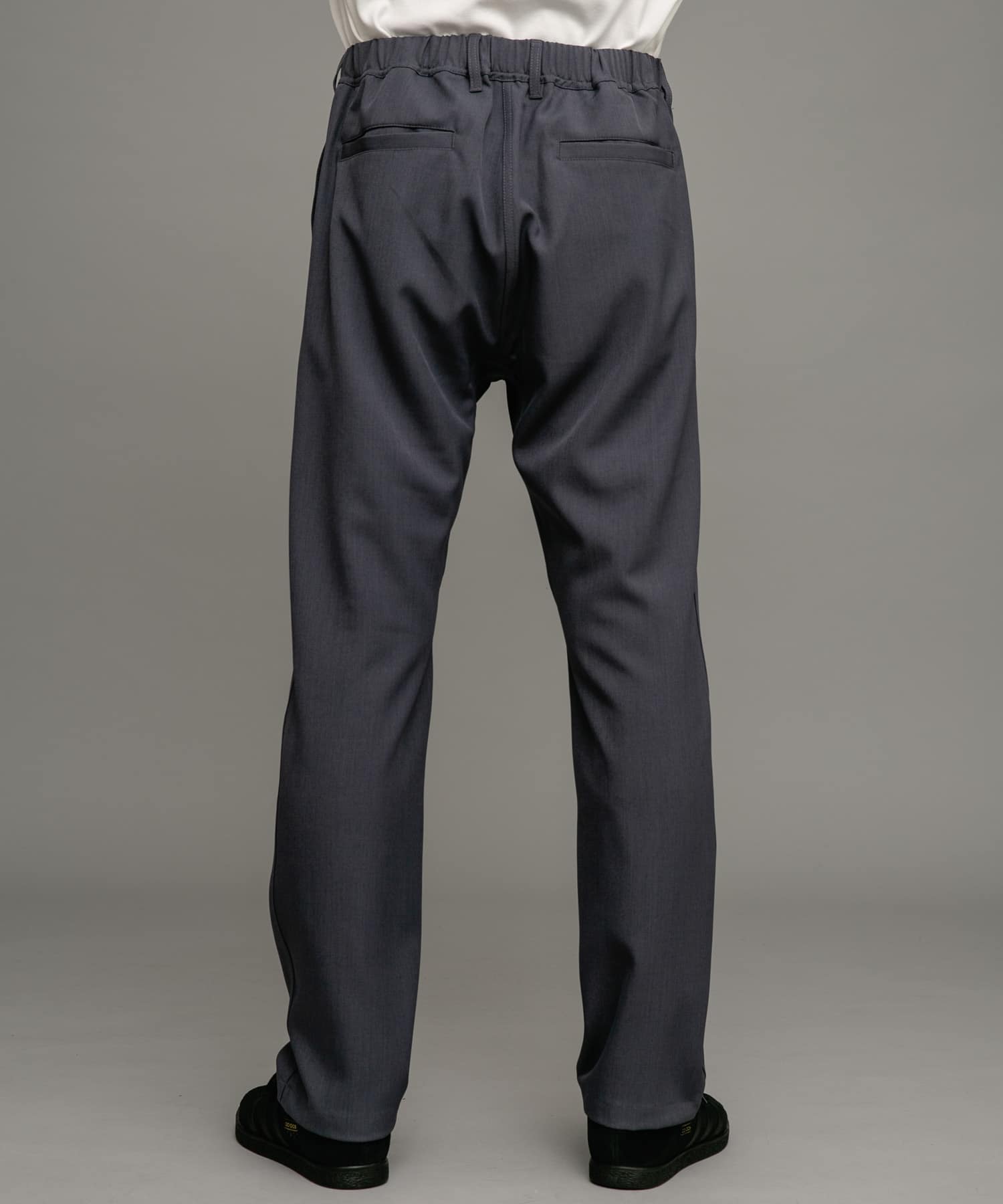 身長：180cm 体重：60kg サイズ：L