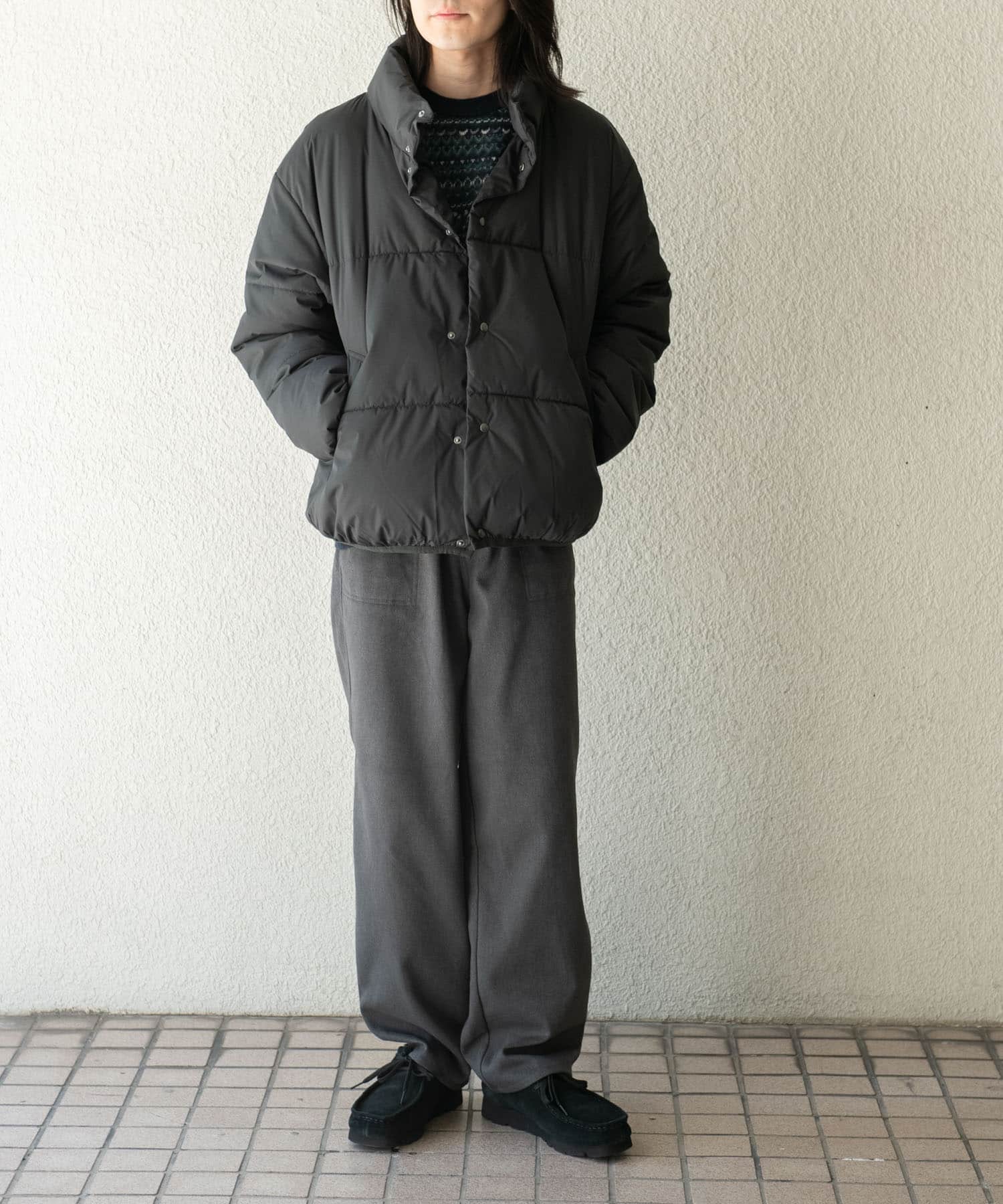 ブラック