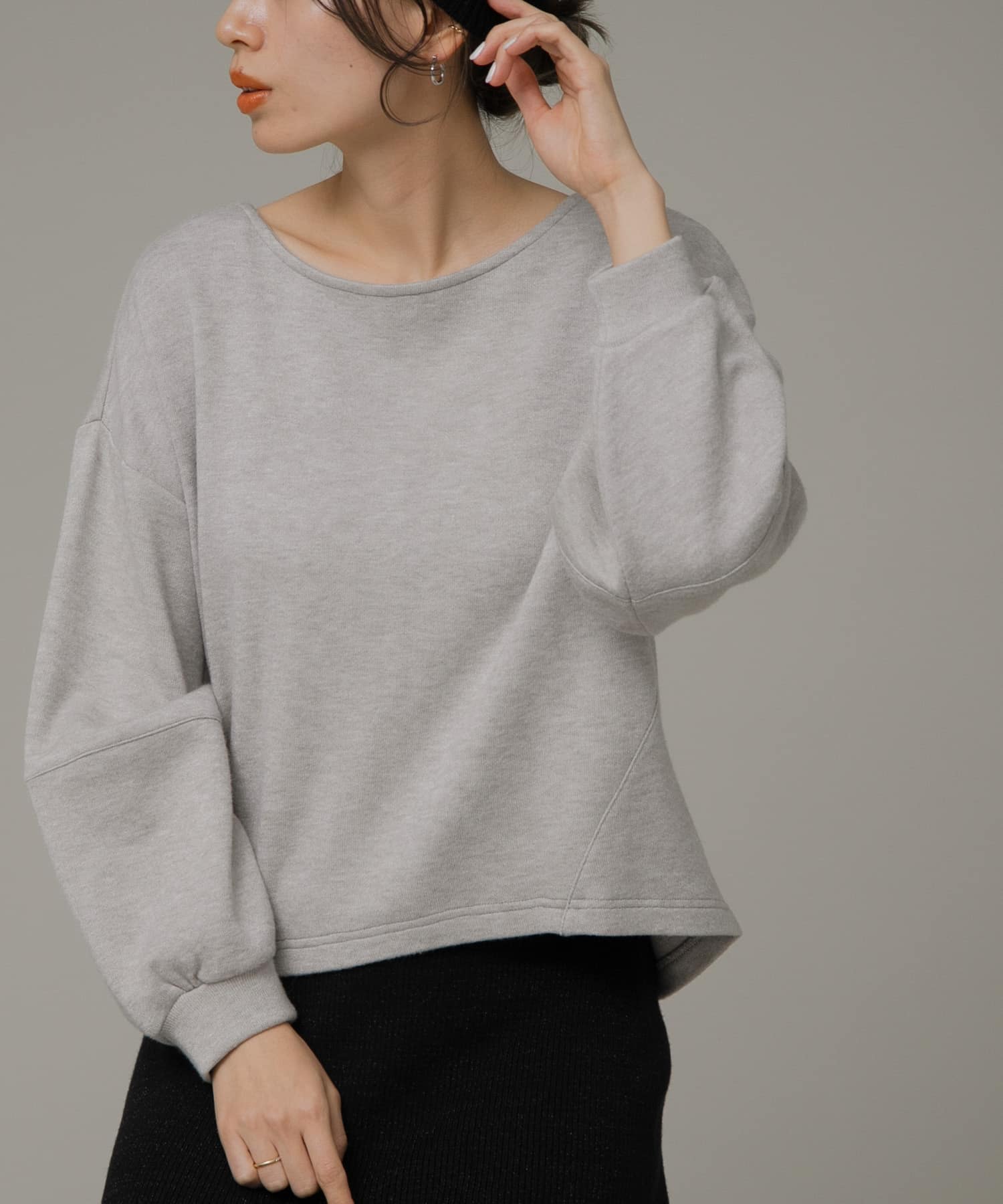 ニットライクボリュームスリーブプルオーバー