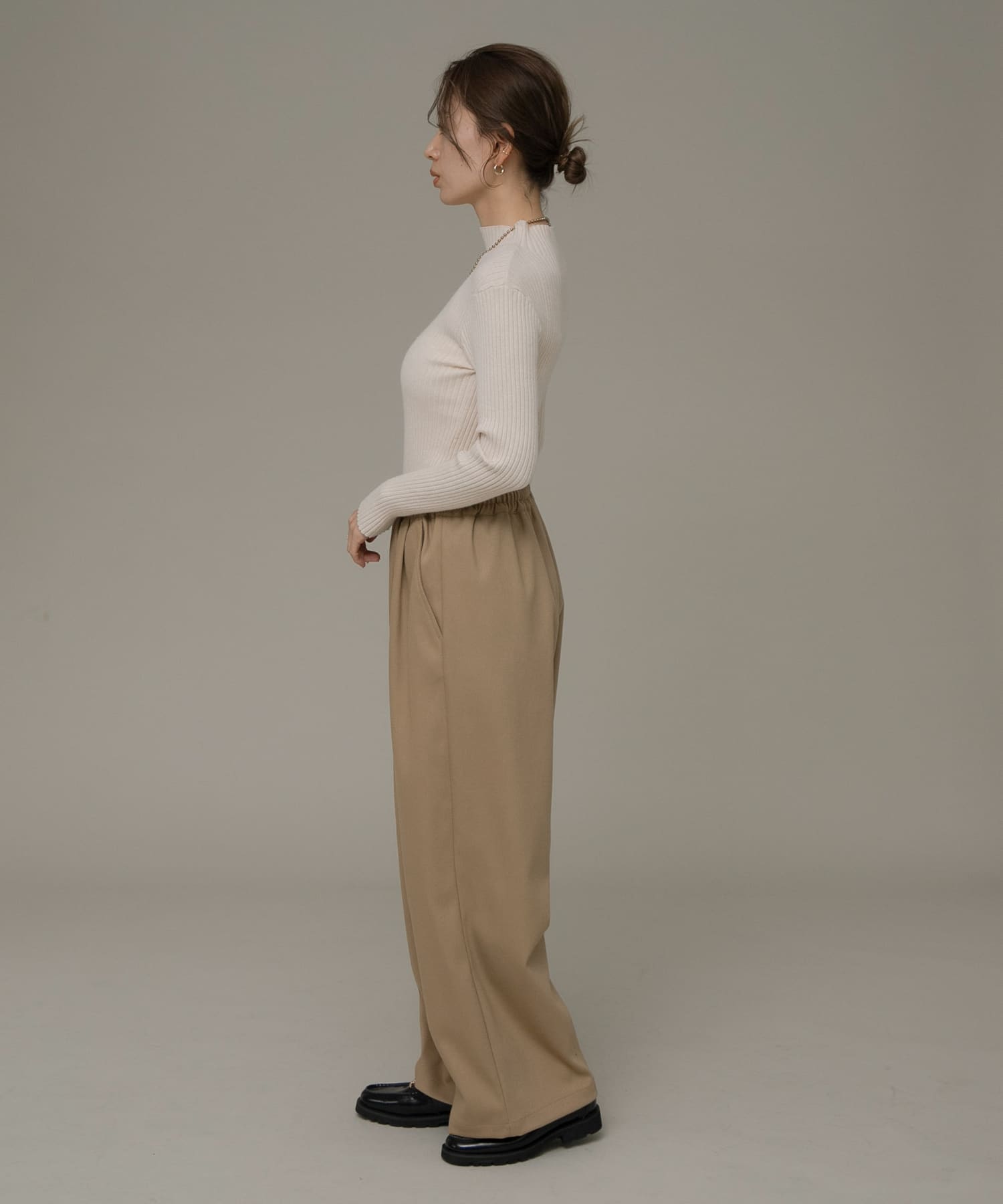 身長：164cm サイズ：38