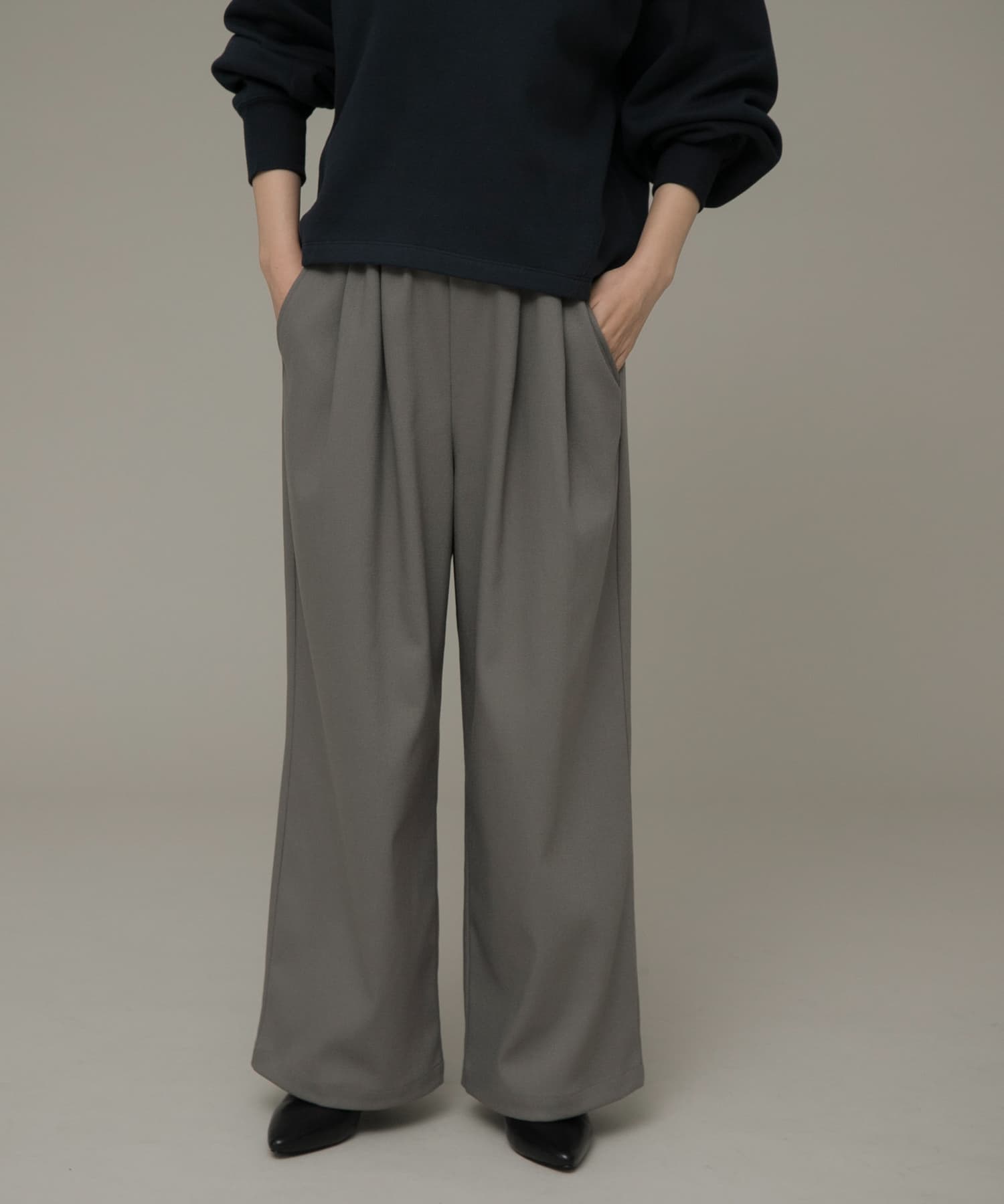 身長：164cm サイズ：38
