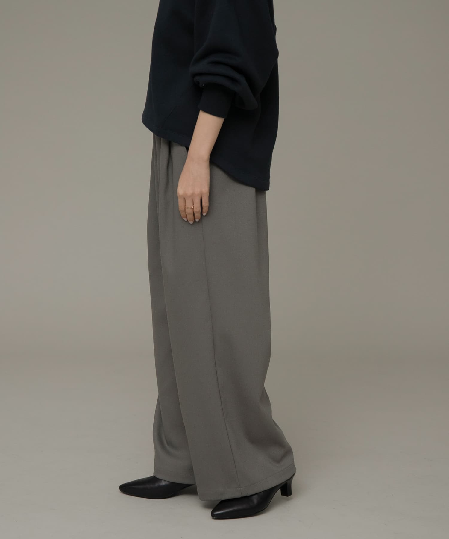 身長：164cm サイズ：38