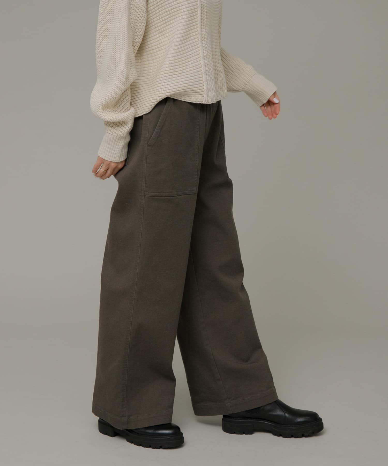 身長：164cm サイズ：38