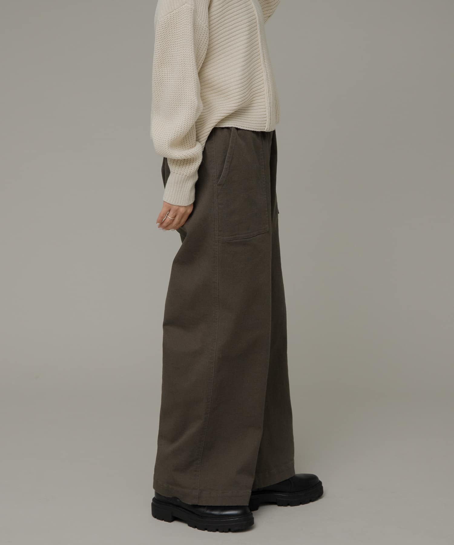 身長：164cm サイズ：38