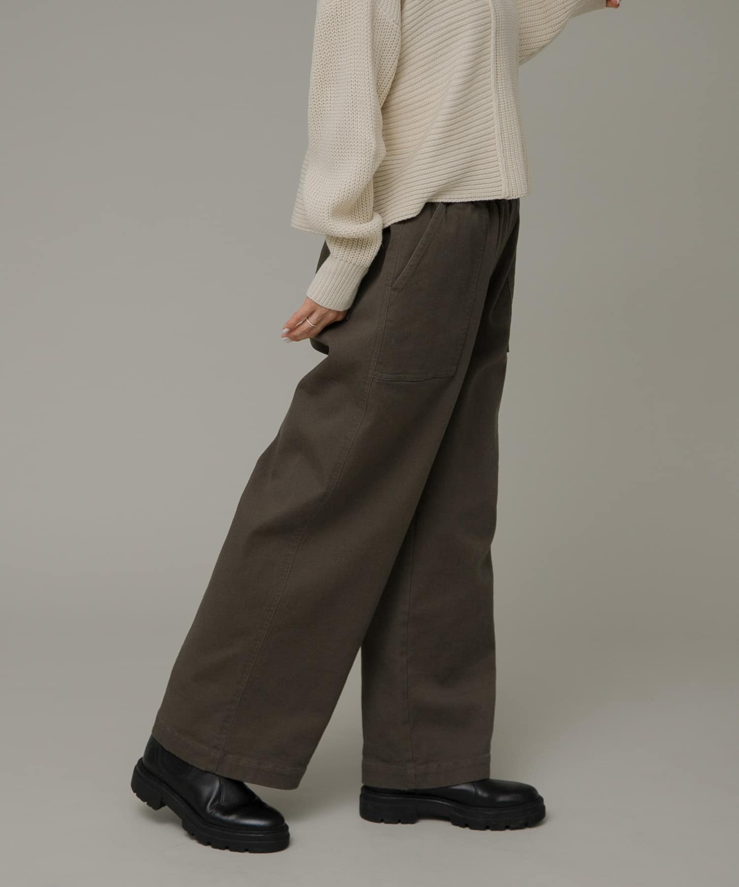 身長：164cm サイズ：38