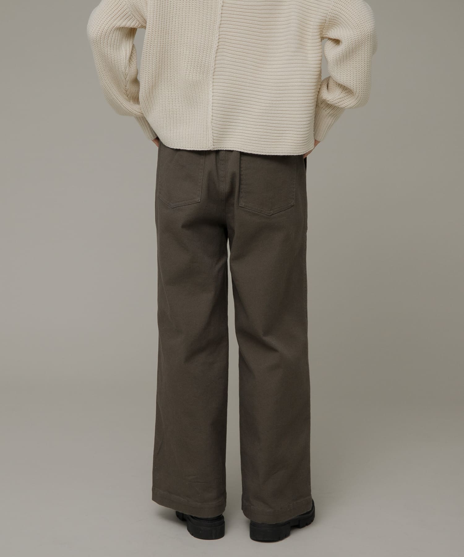 身長：164cm サイズ：38