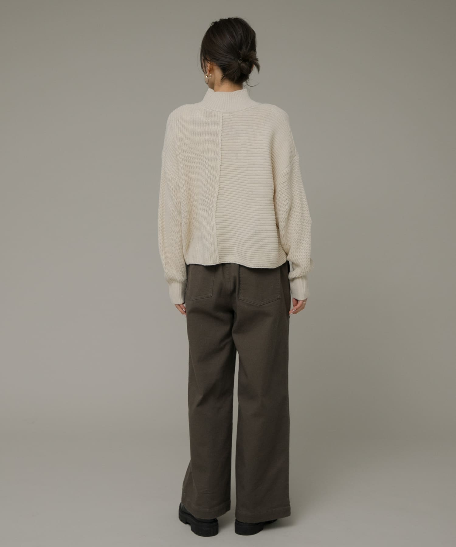 身長：164cm サイズ：38