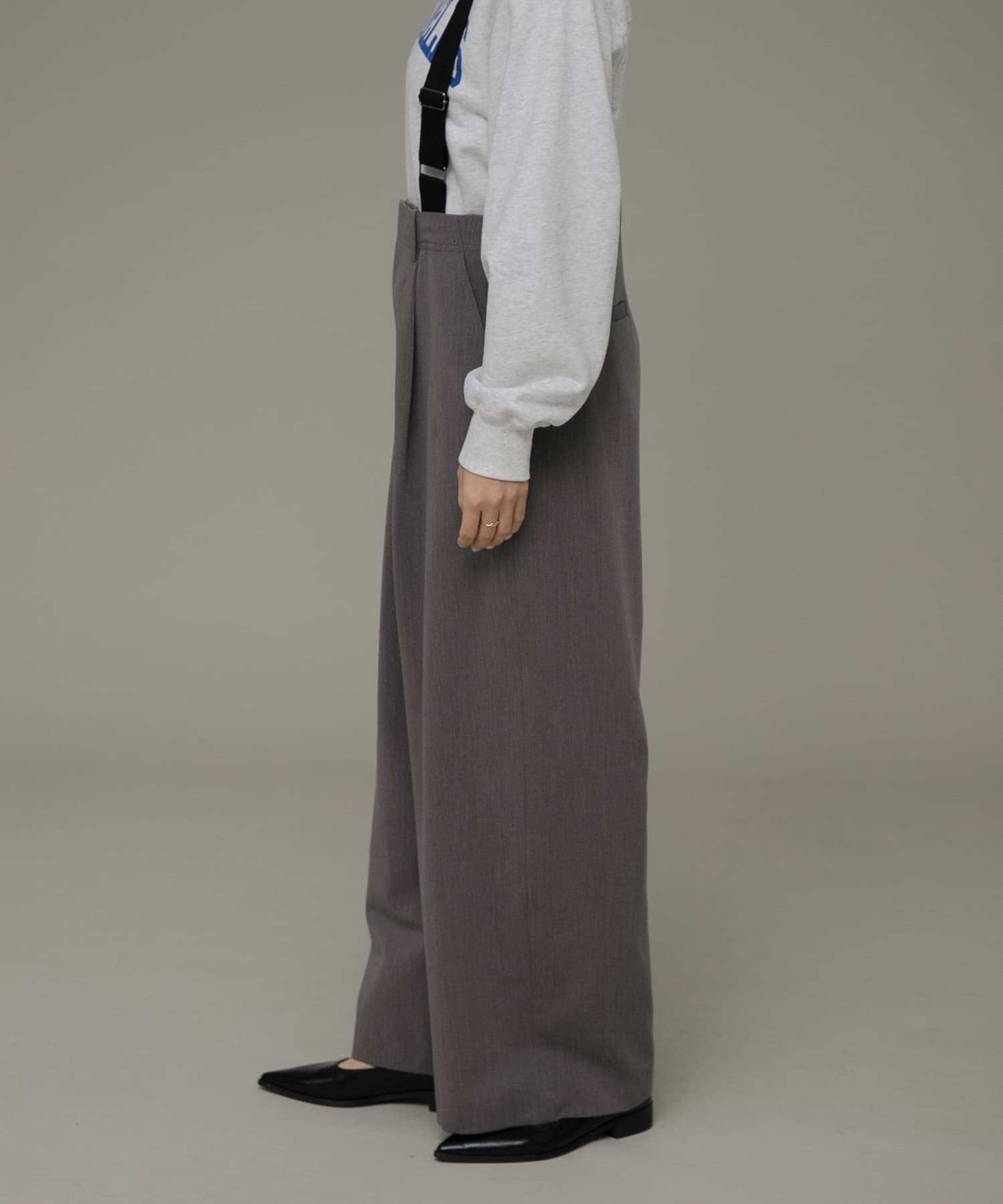 身長：164cm サイズ：38