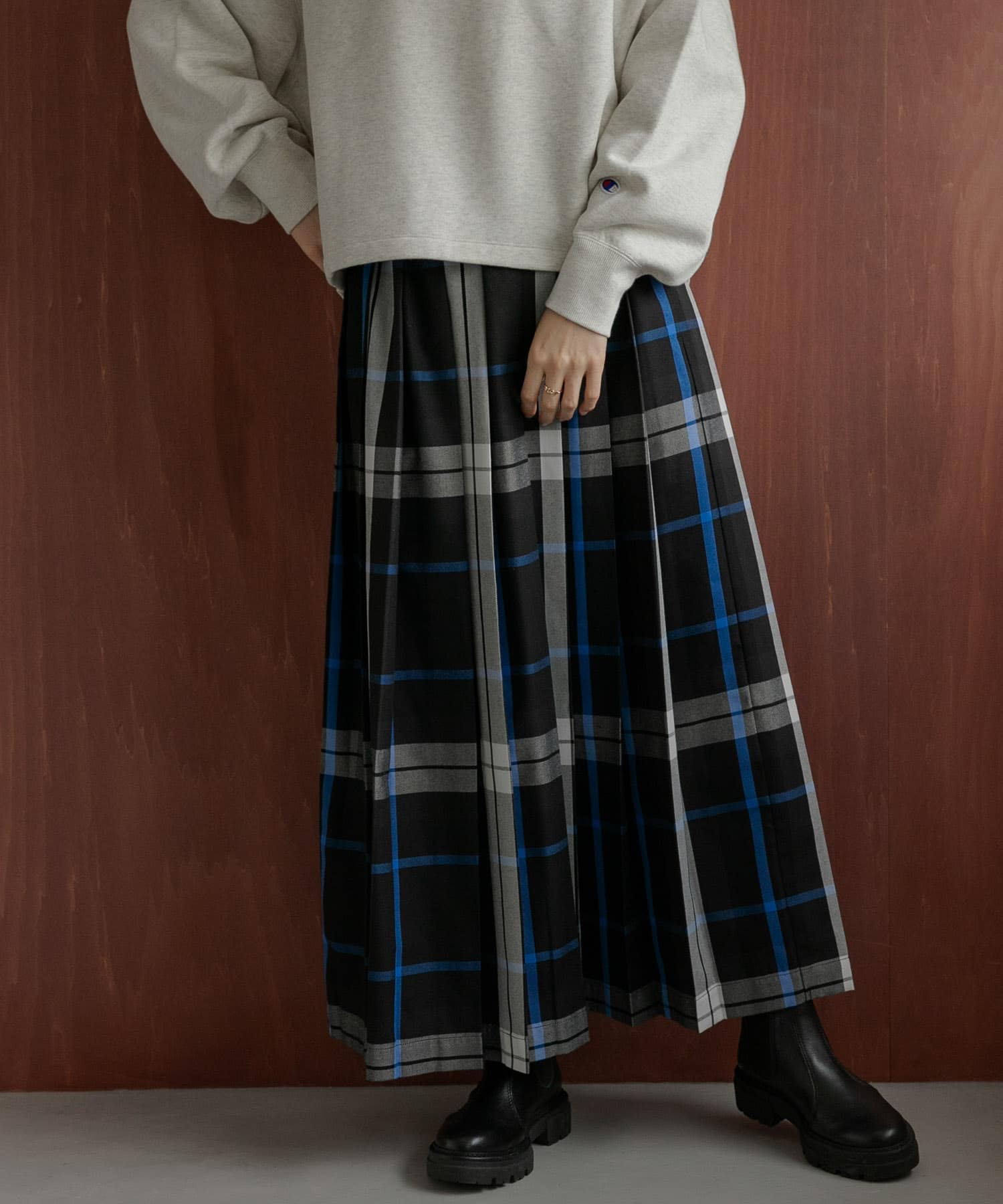 身長：164cm サイズ：38