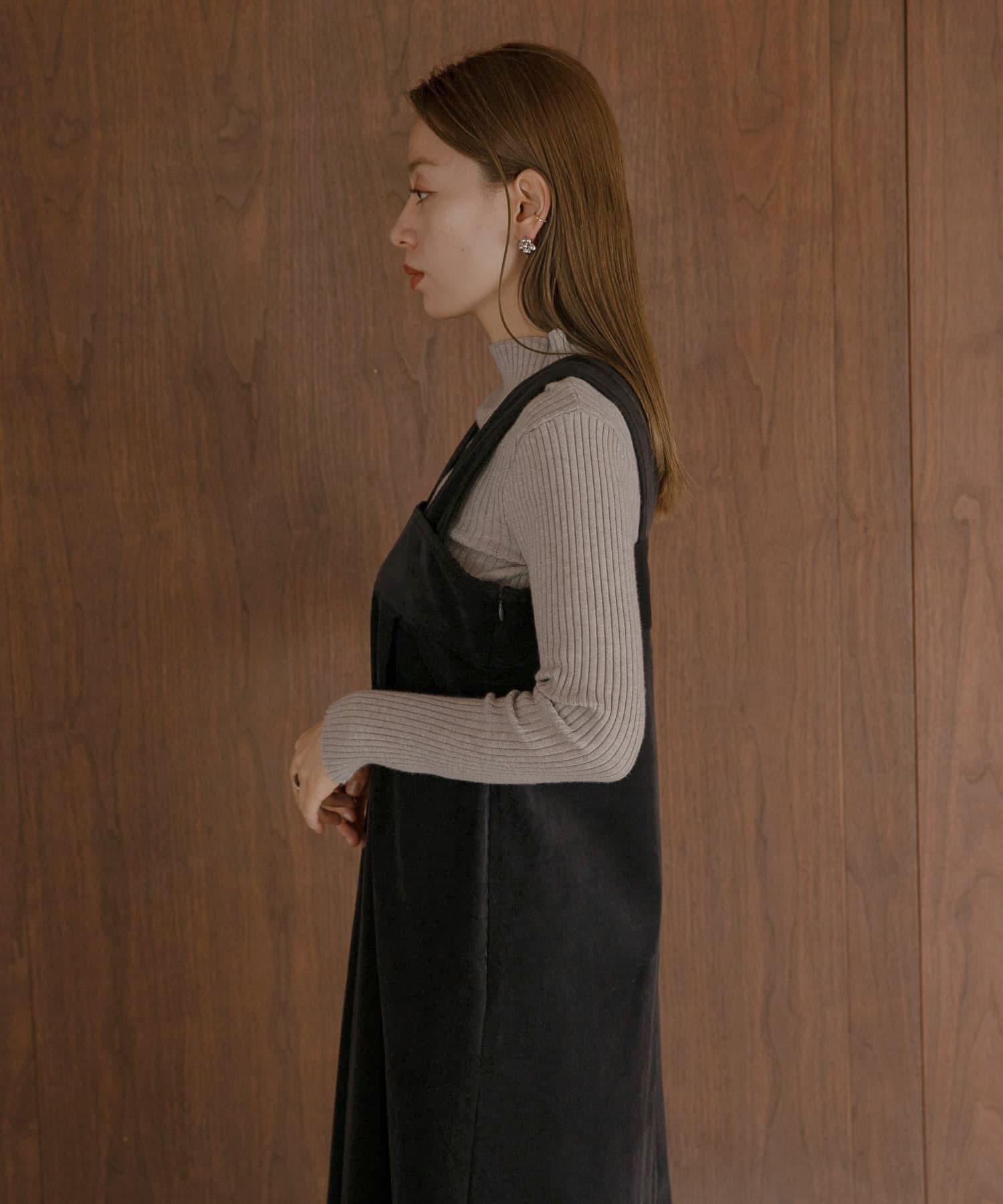 身長：164cm サイズ：38