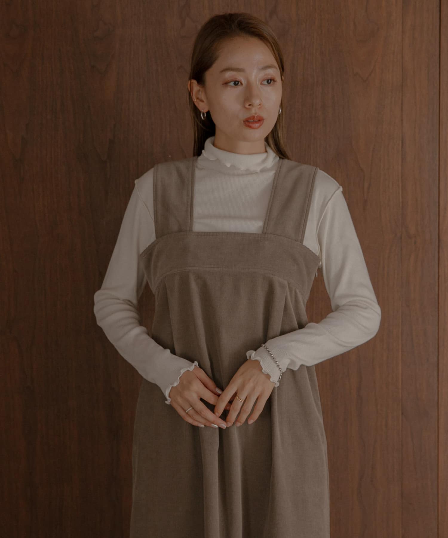 身長：164cm サイズ：38