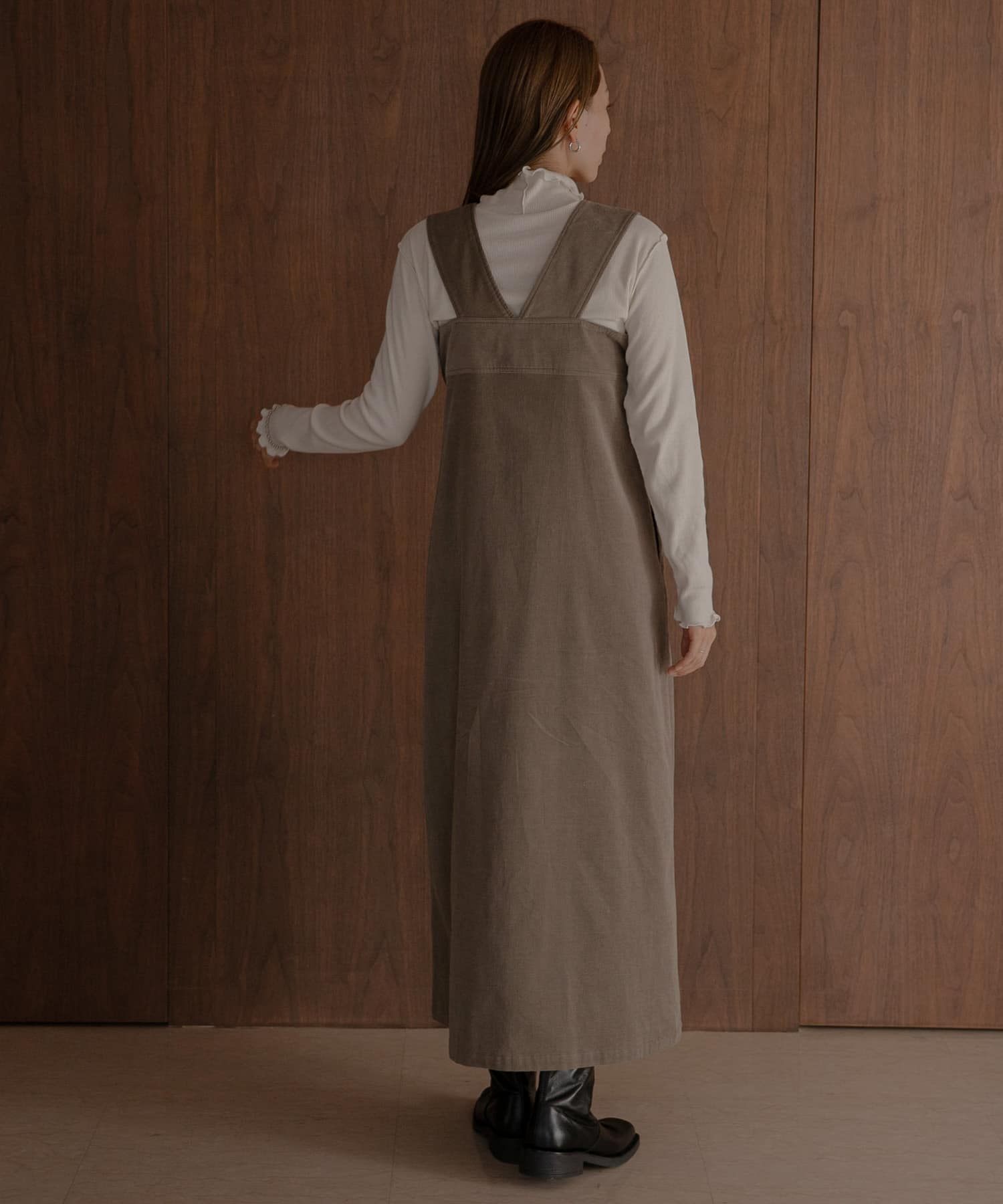 身長：164cm サイズ：38