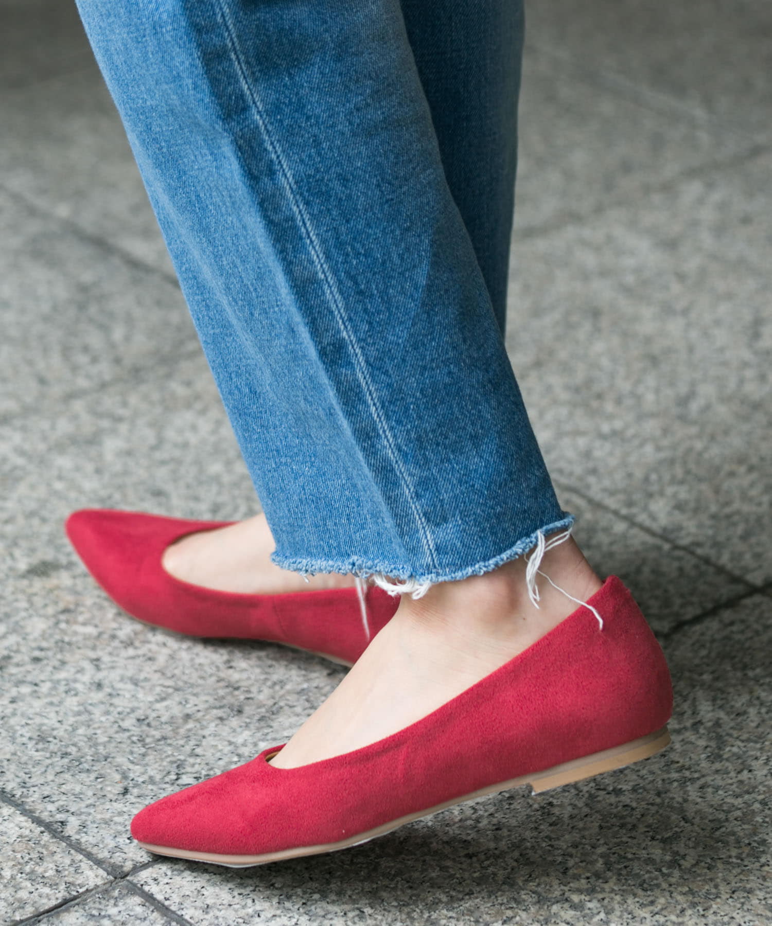 コンフォートポインテッドフラットパンプス∴ レッド 23