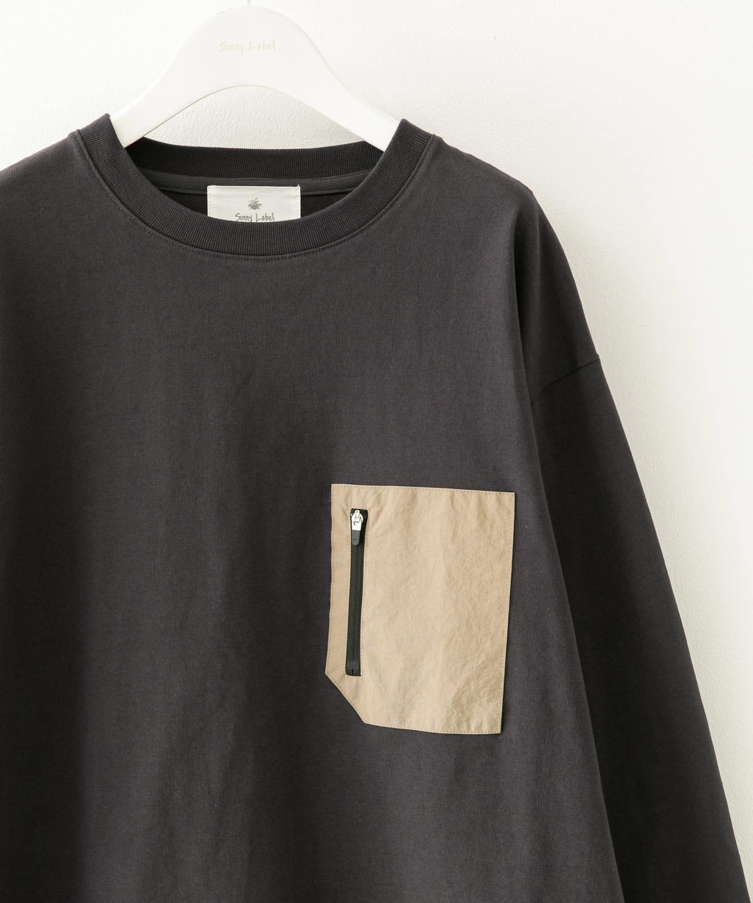 ナイロンポケット切替ロングスリーブTシャツ チャコール M