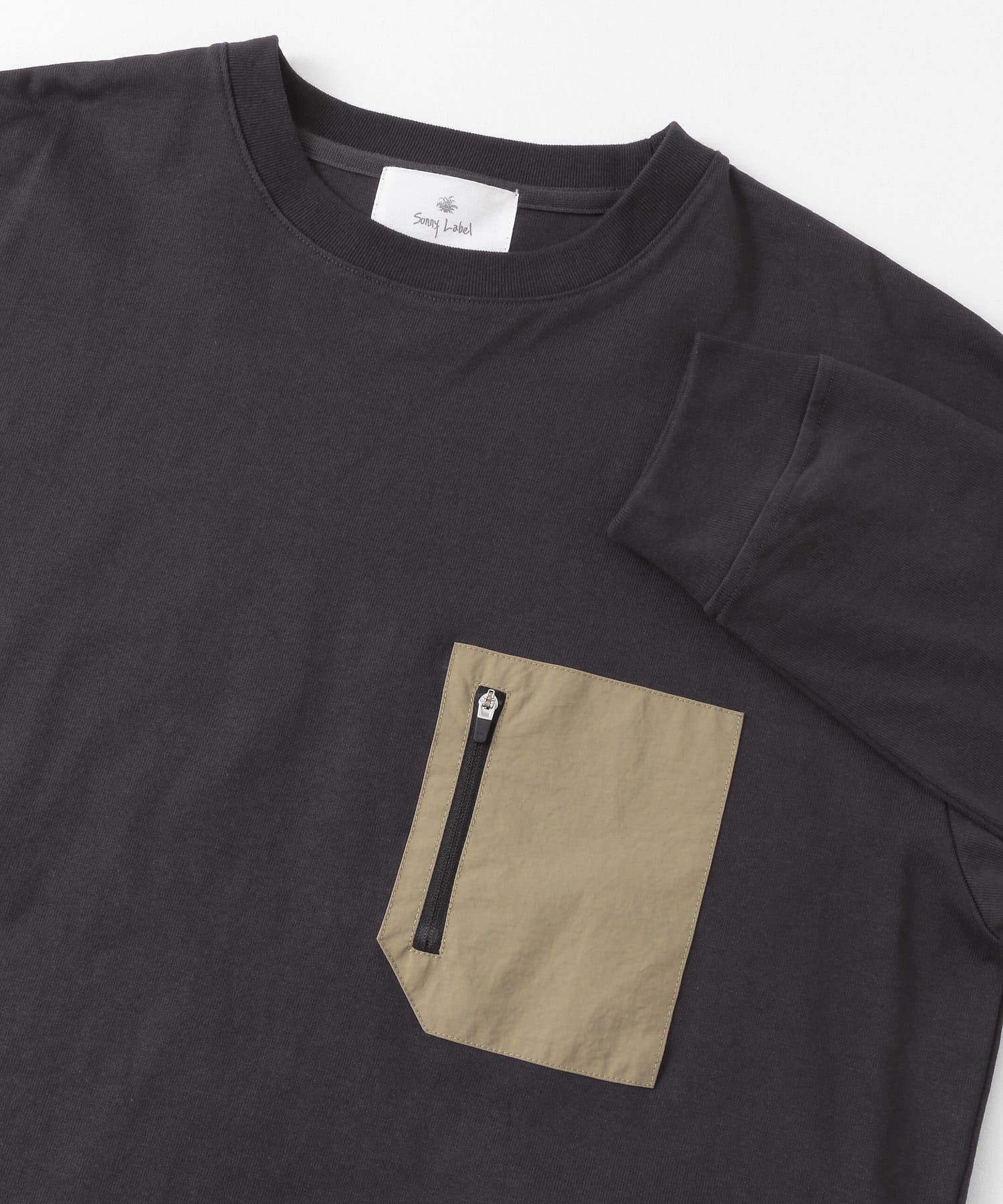 ナイロンポケット切替ロングスリーブTシャツ チャコール M