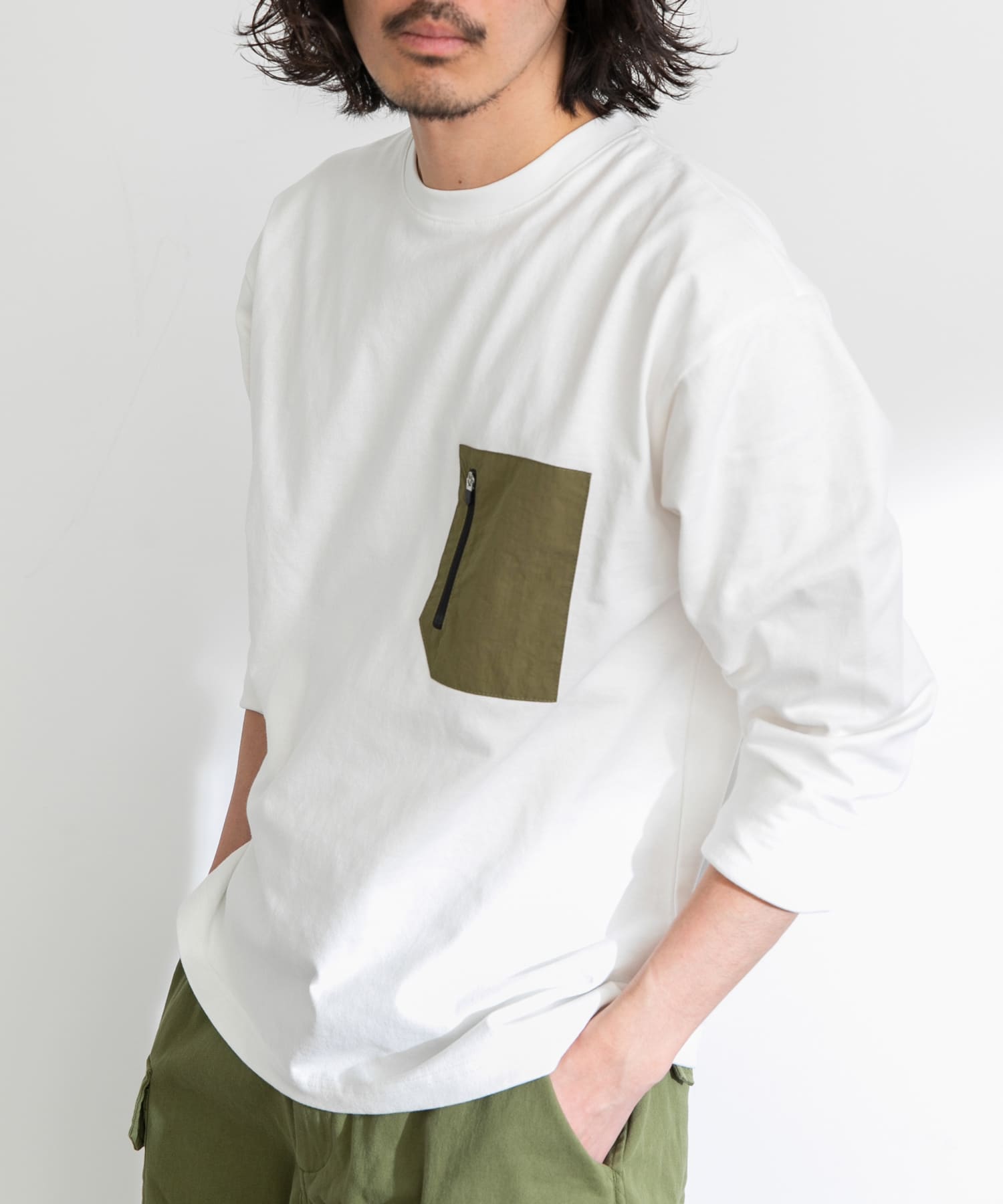 身長：180cm 体重：60kg サイズ：L