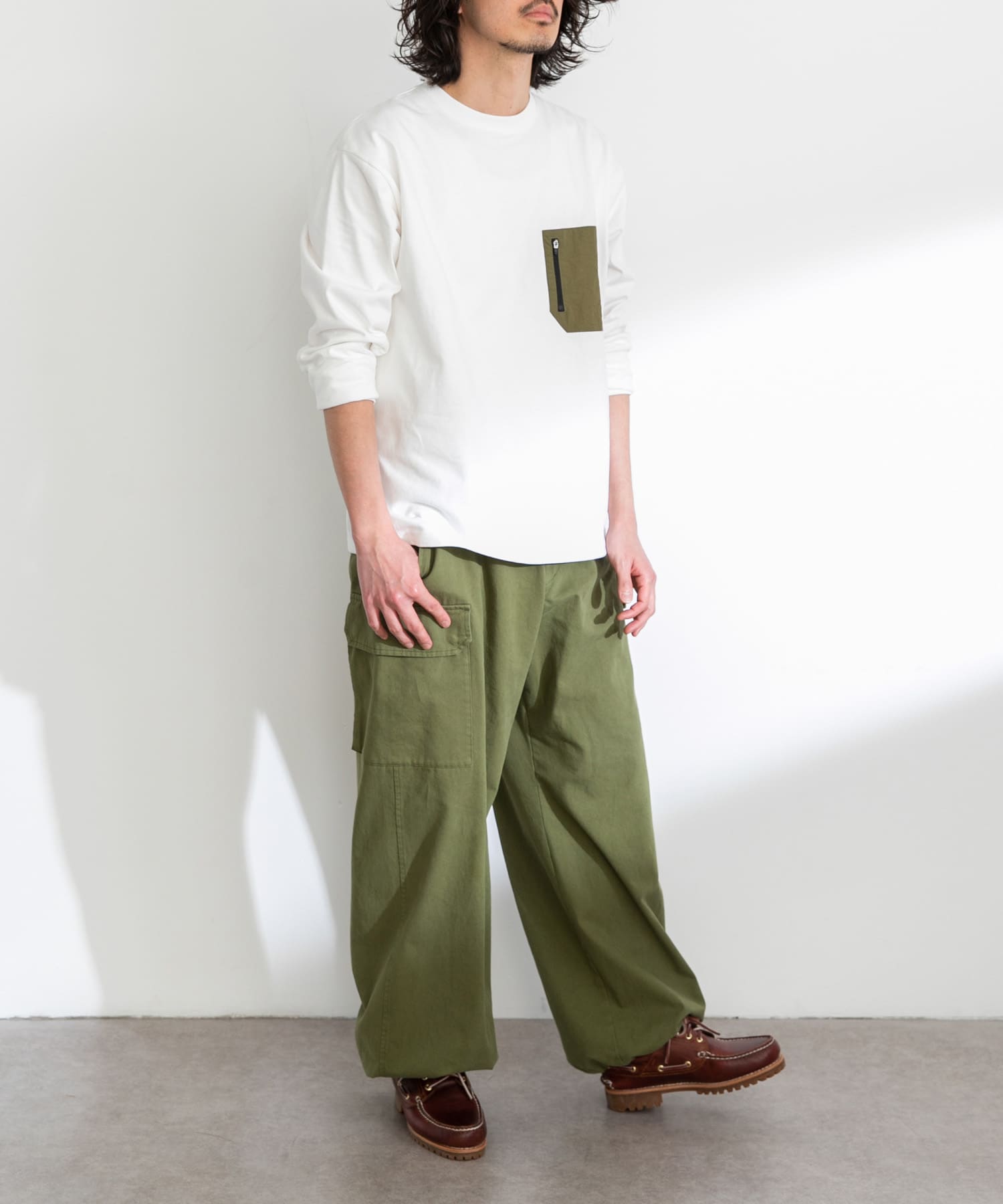 身長：180cm 体重：60kg サイズ：L