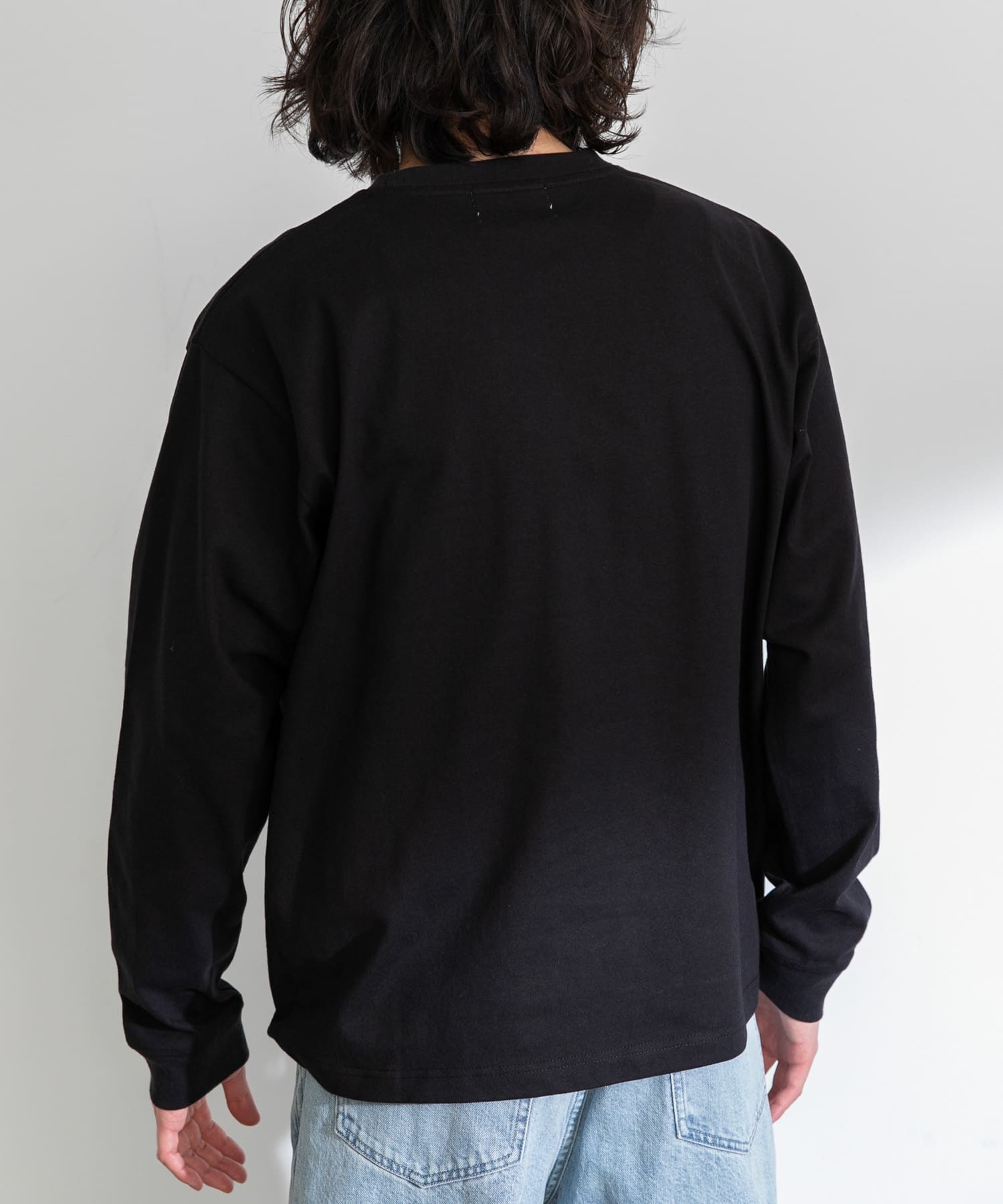 身長：180cm 体重：60kg サイズ：L