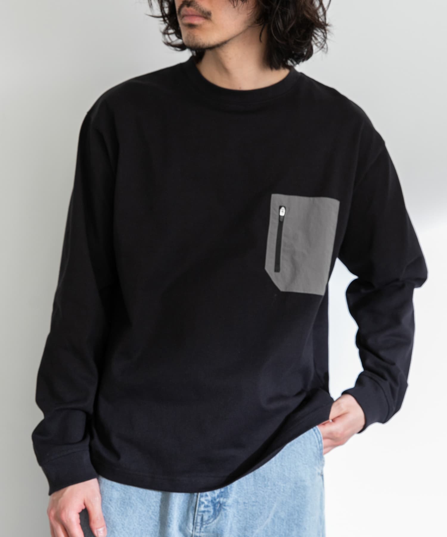 身長：180cm 体重：60kg サイズ：L
