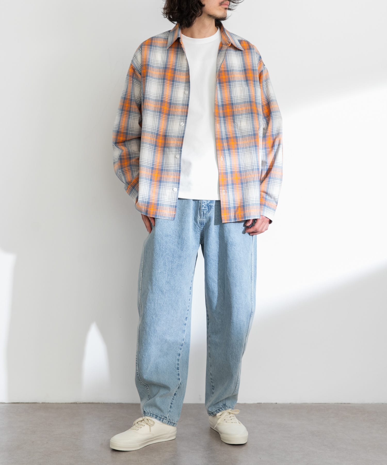 身長：180cm 体重：60kg サイズ：L