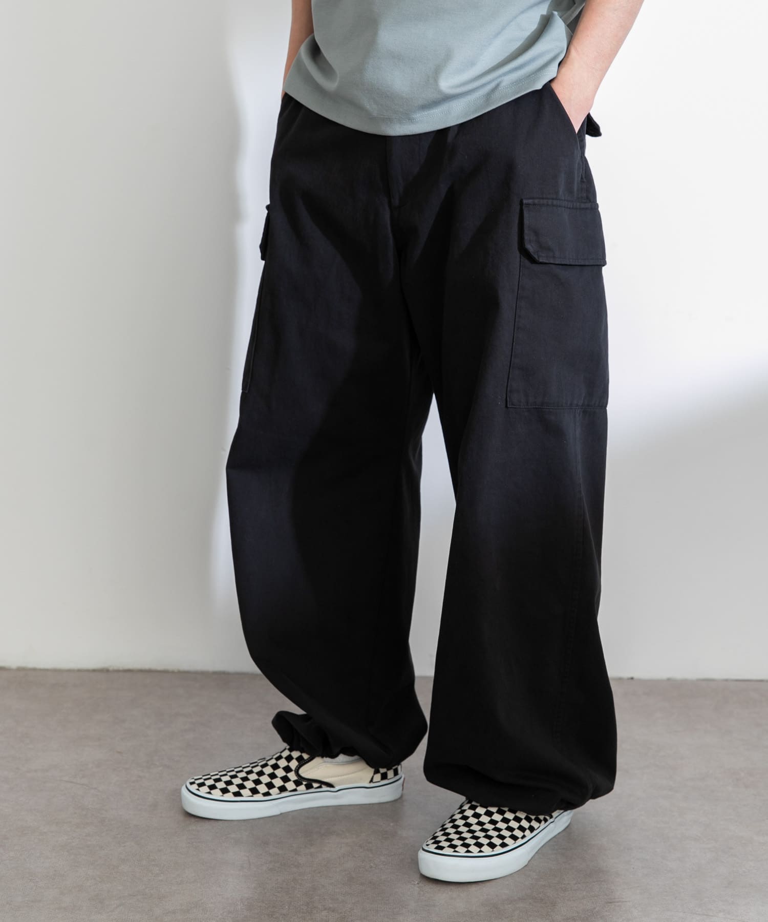 身長：180cm 体重：60kg サイズ：L