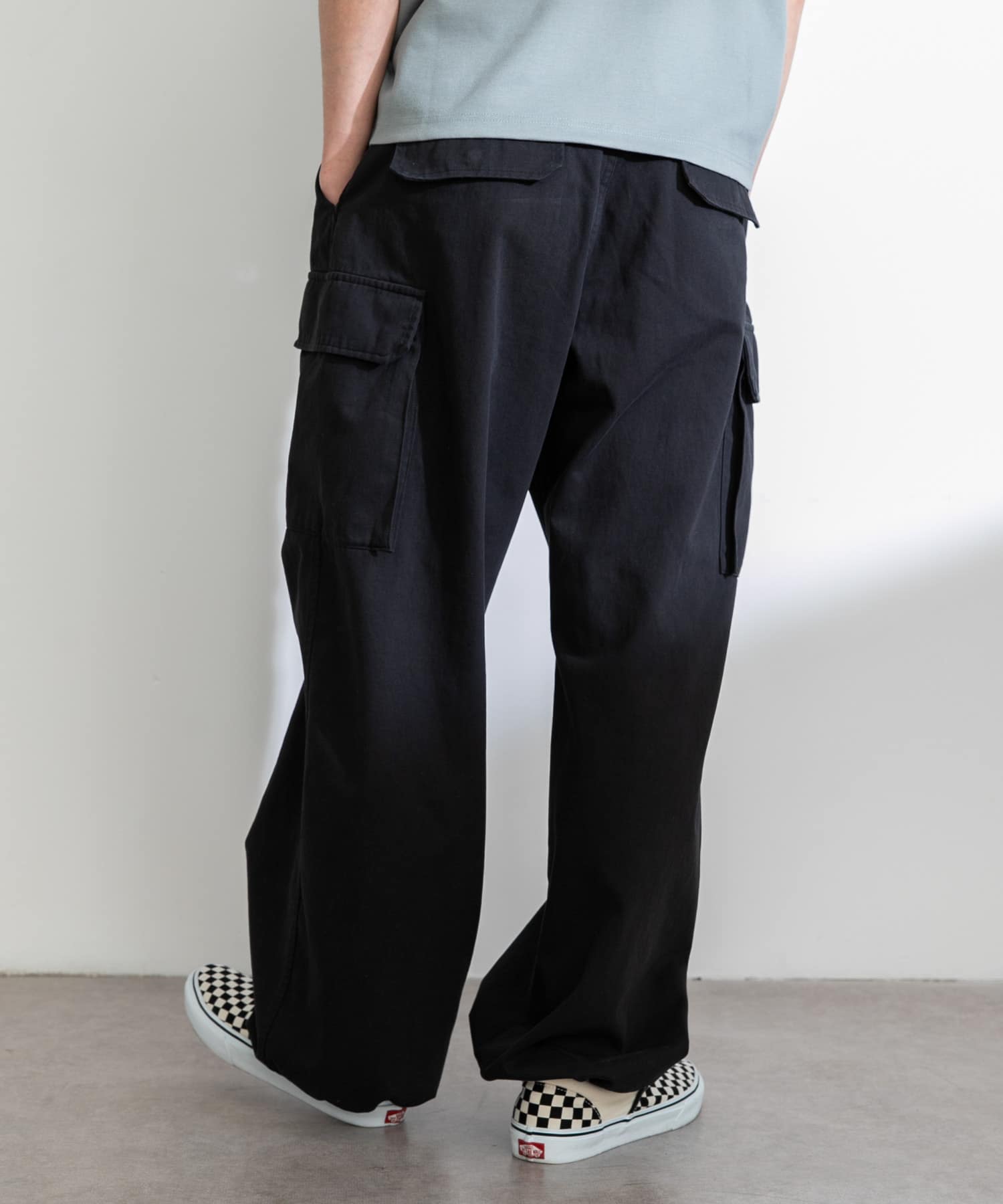 身長：180cm 体重：60kg サイズ：L