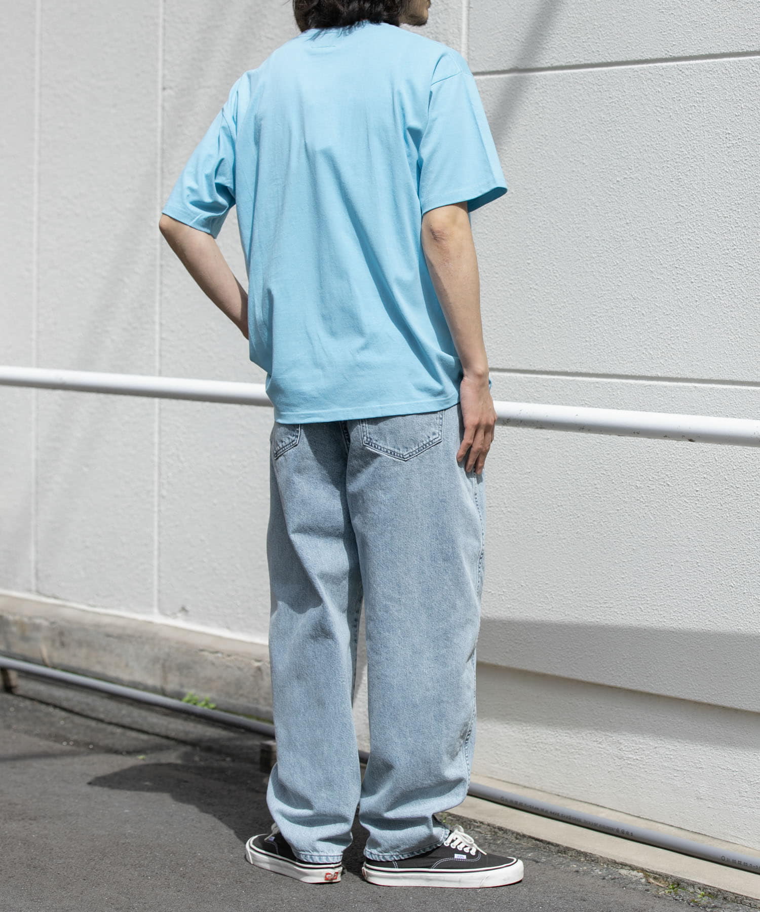 身長：180cm 体重：60kg サイズ：L