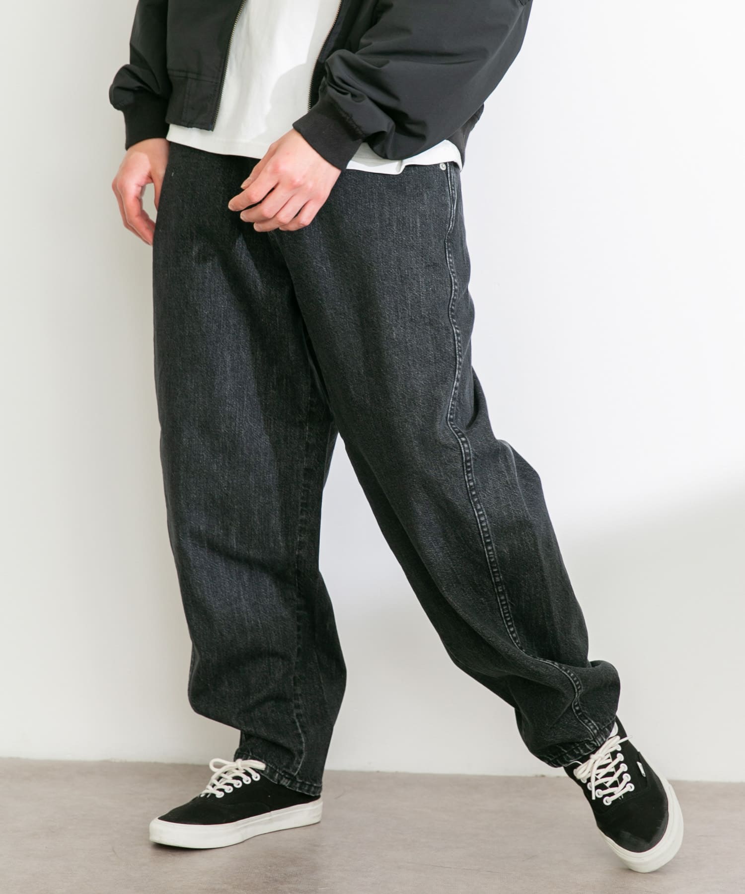 身長：180cm 体重：60kg サイズ：L