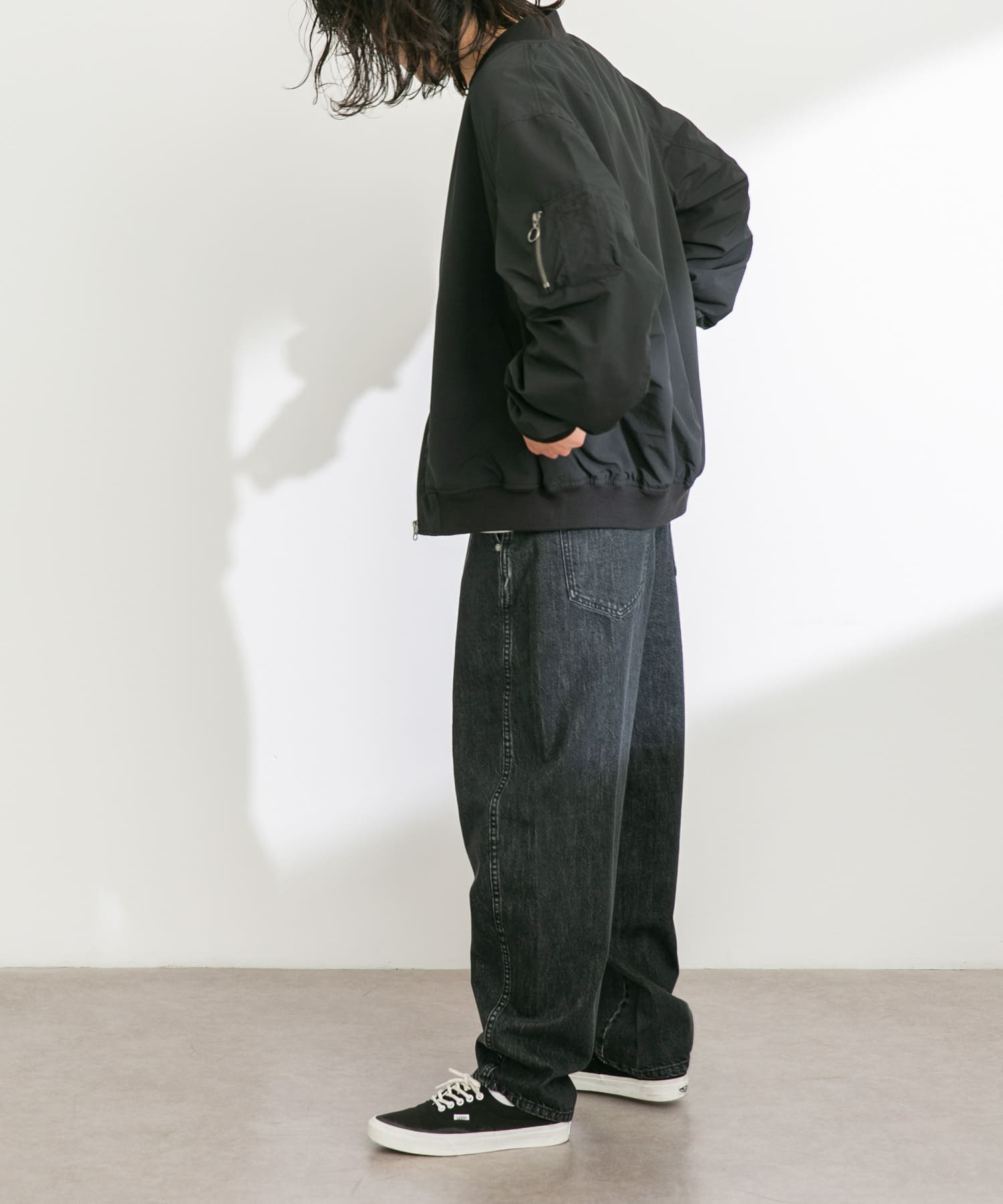 身長：180cm 体重：60kg サイズ：L