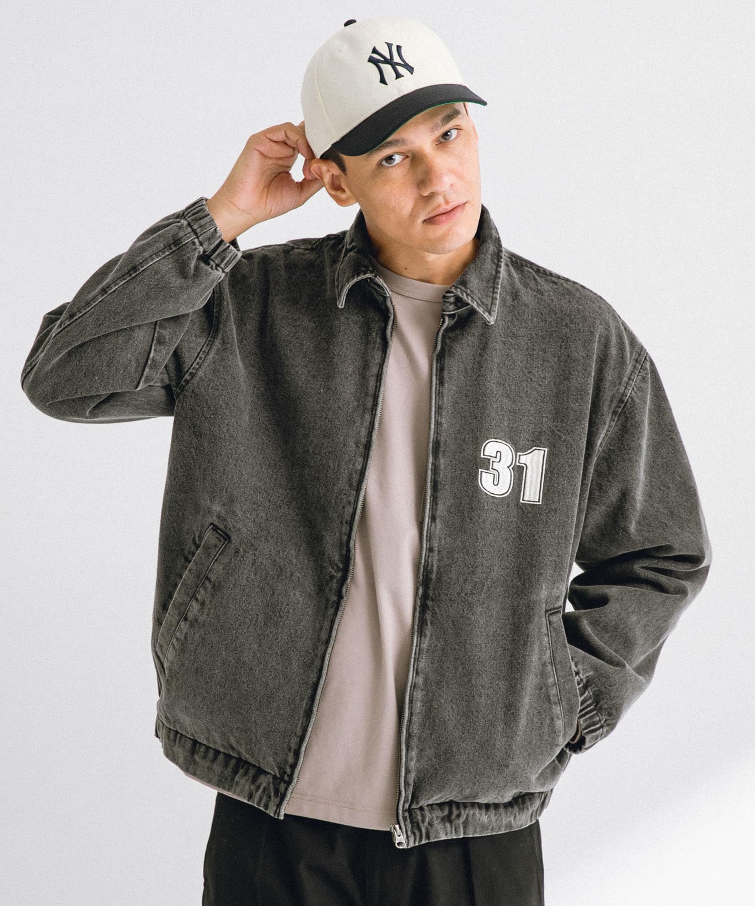 ナンバリング刺繍デニムジャケット