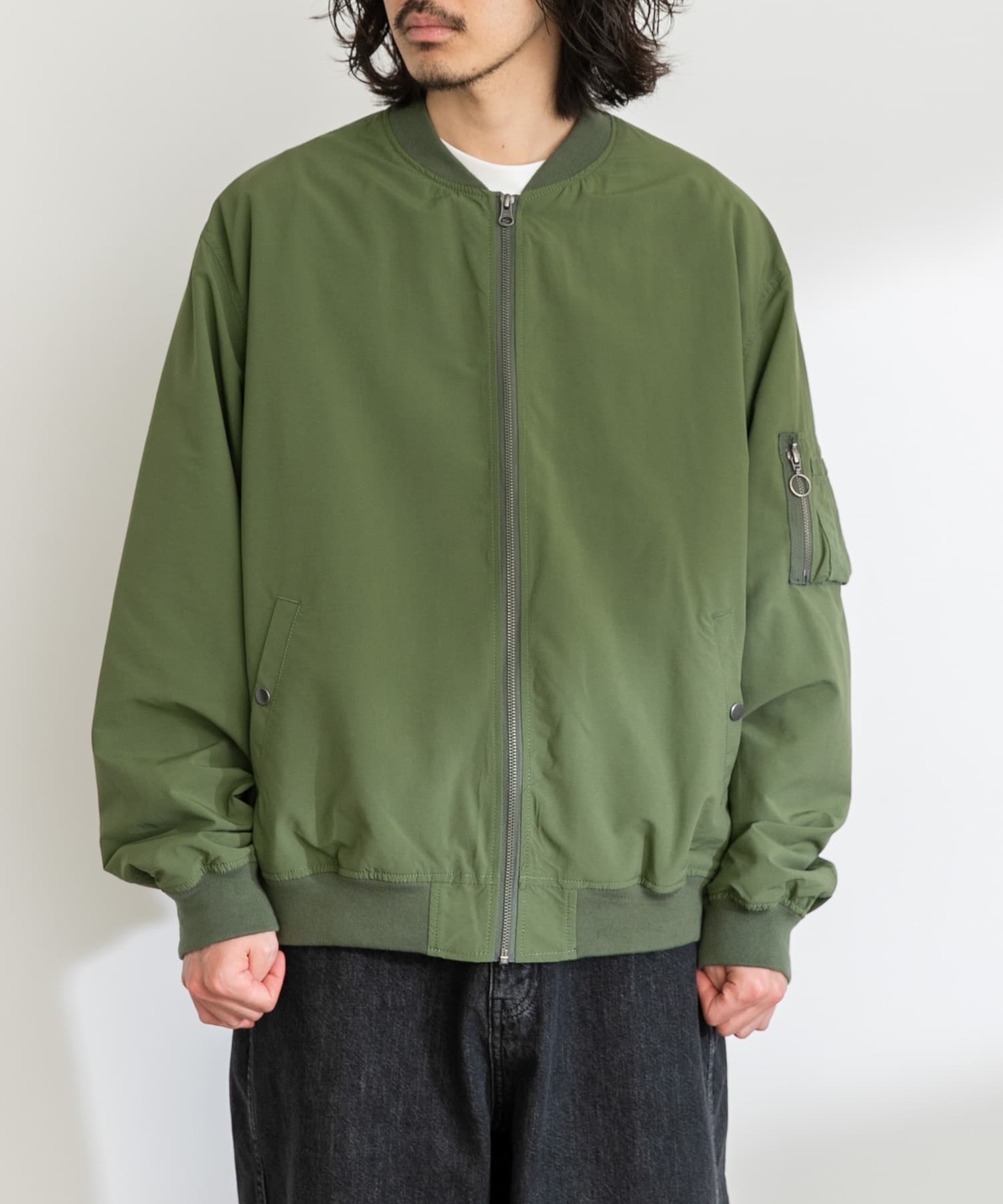 身長：180cm 体重：60kg サイズ：XL