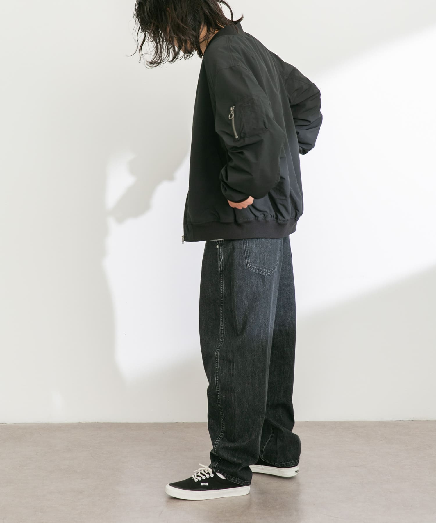 ブラック