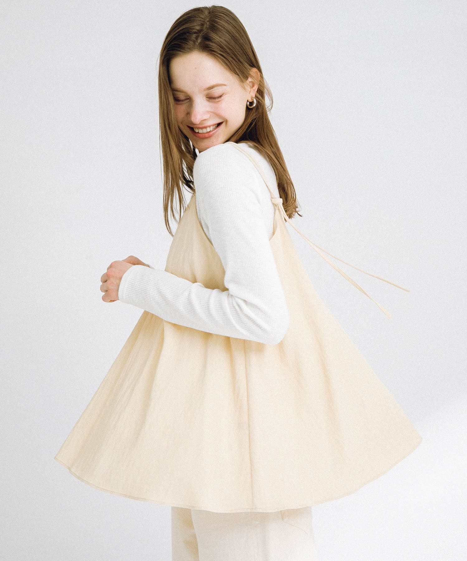 バターイエロー