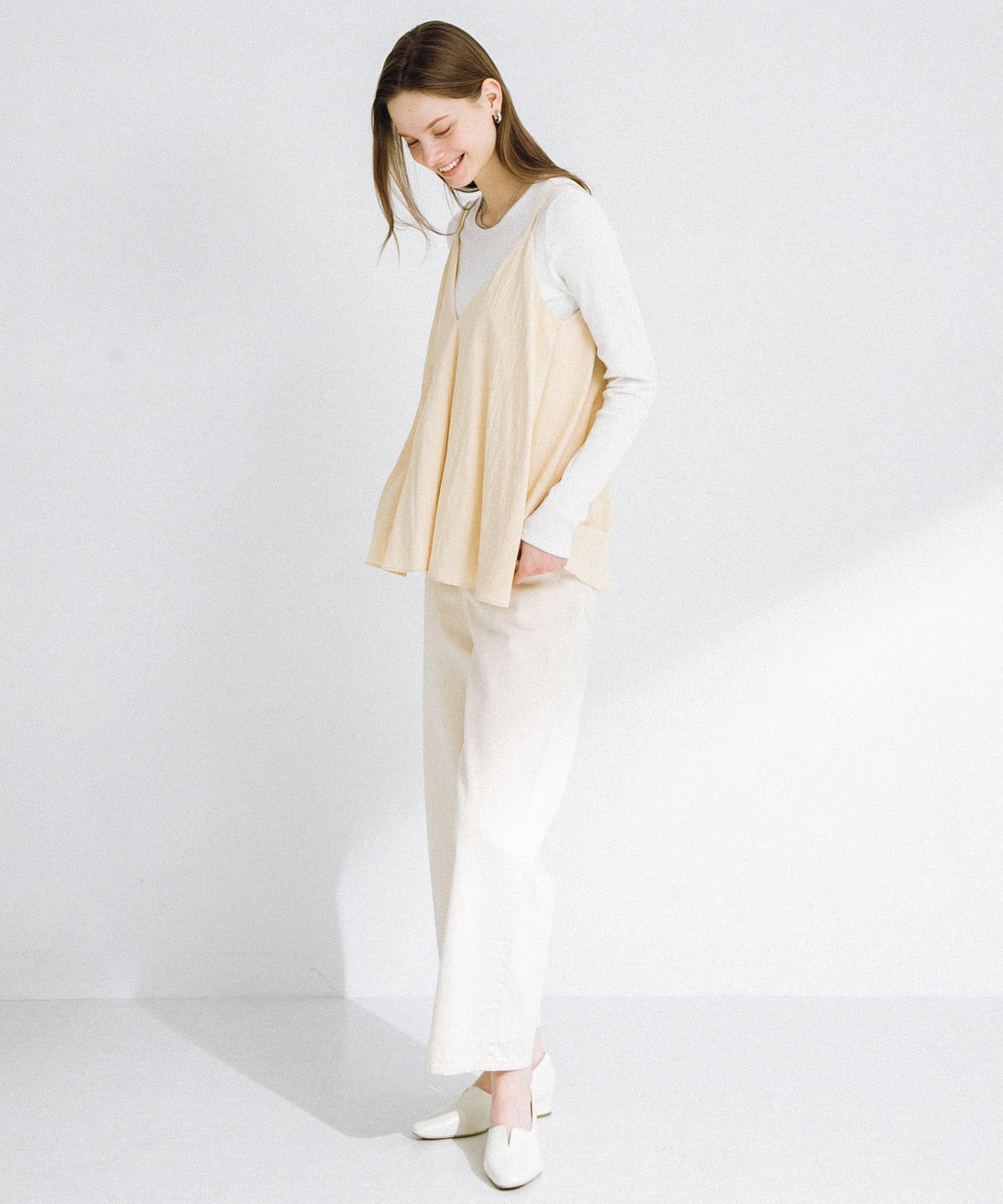 バターイエロー