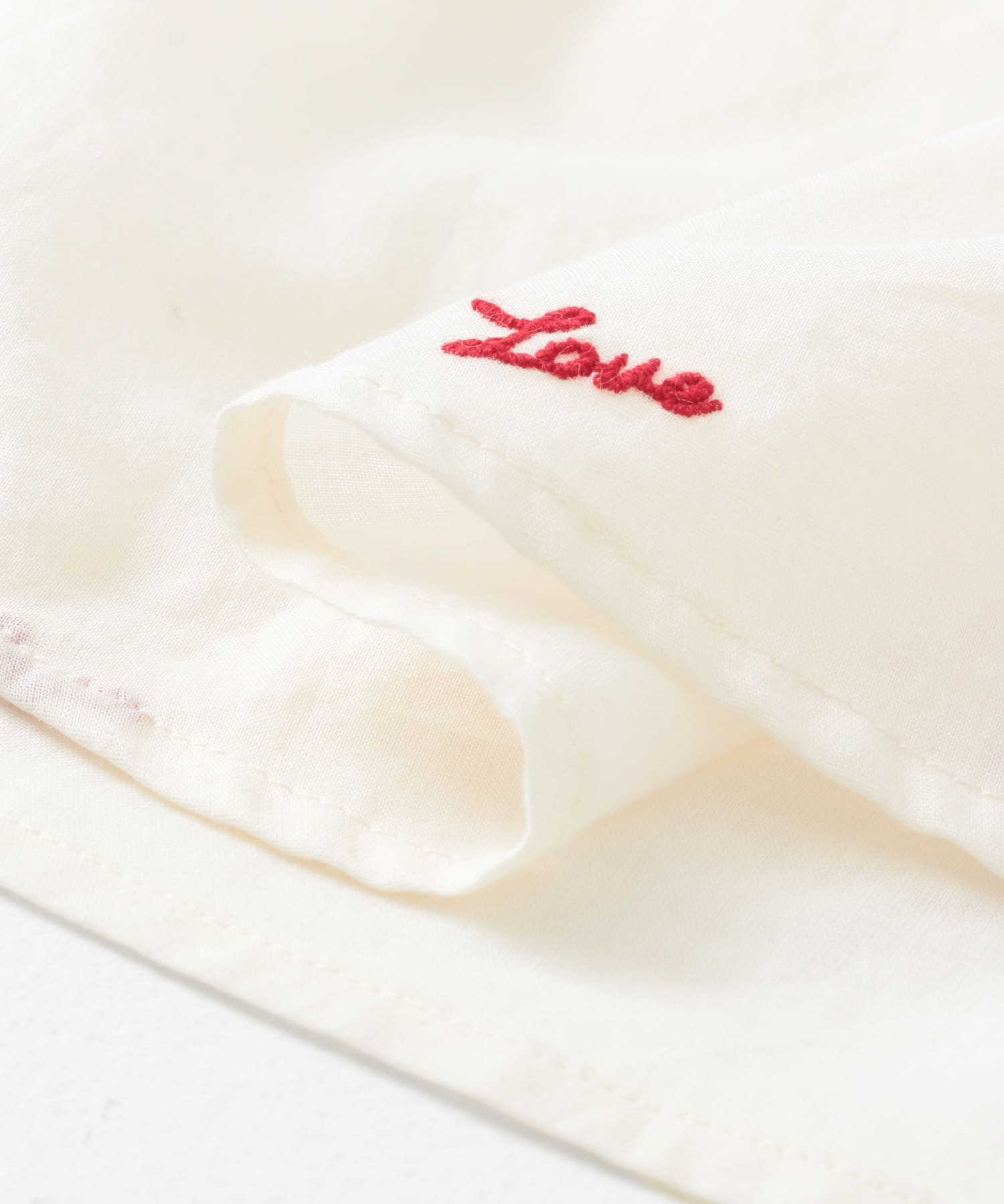 Love embroideryブラウス オフ FREE