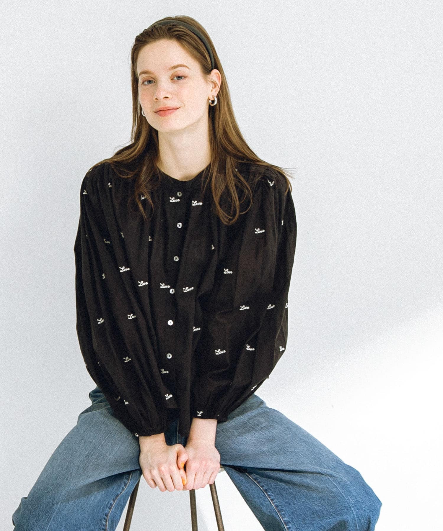 Love embroideryブラウス