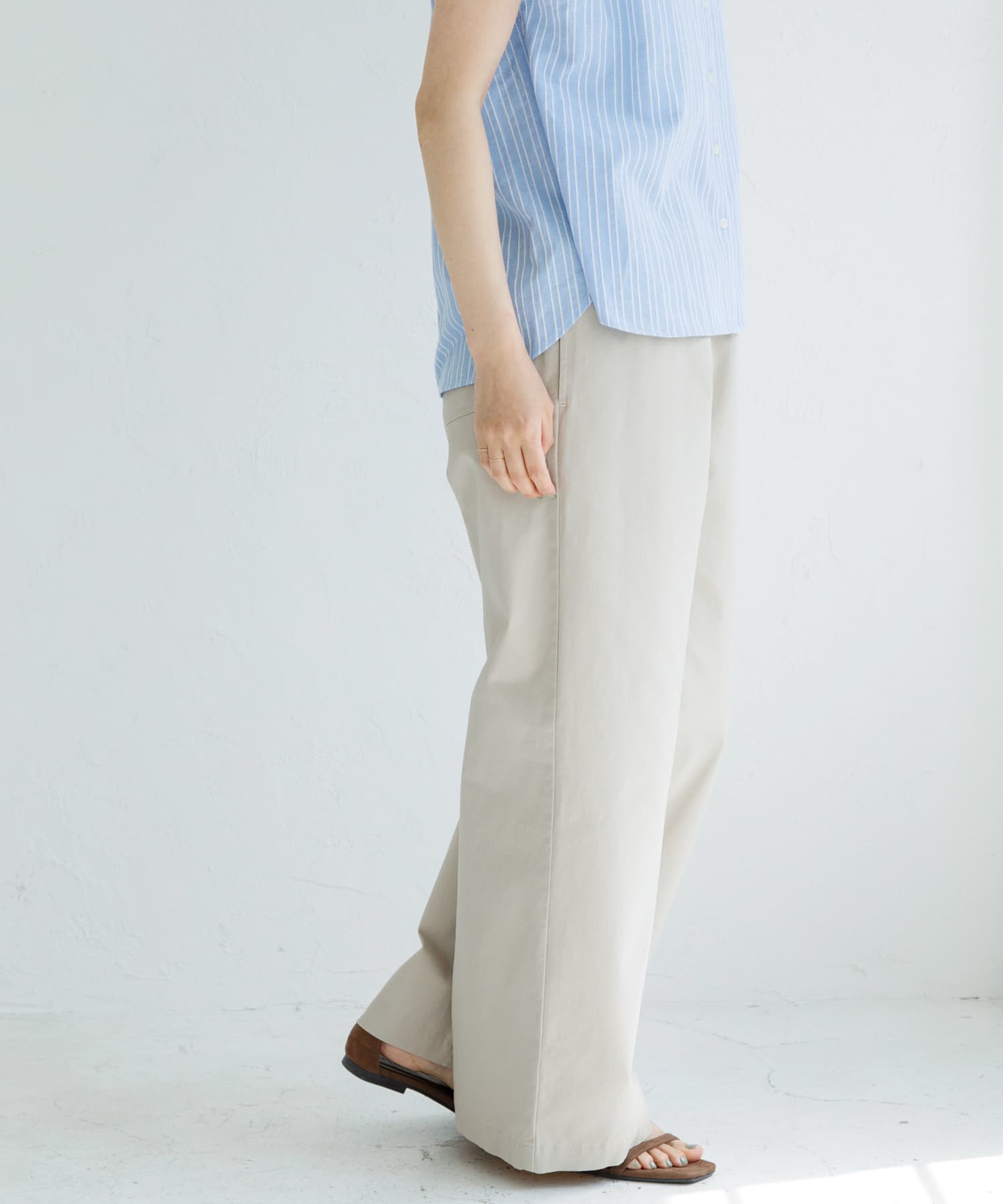 L.ベージュ