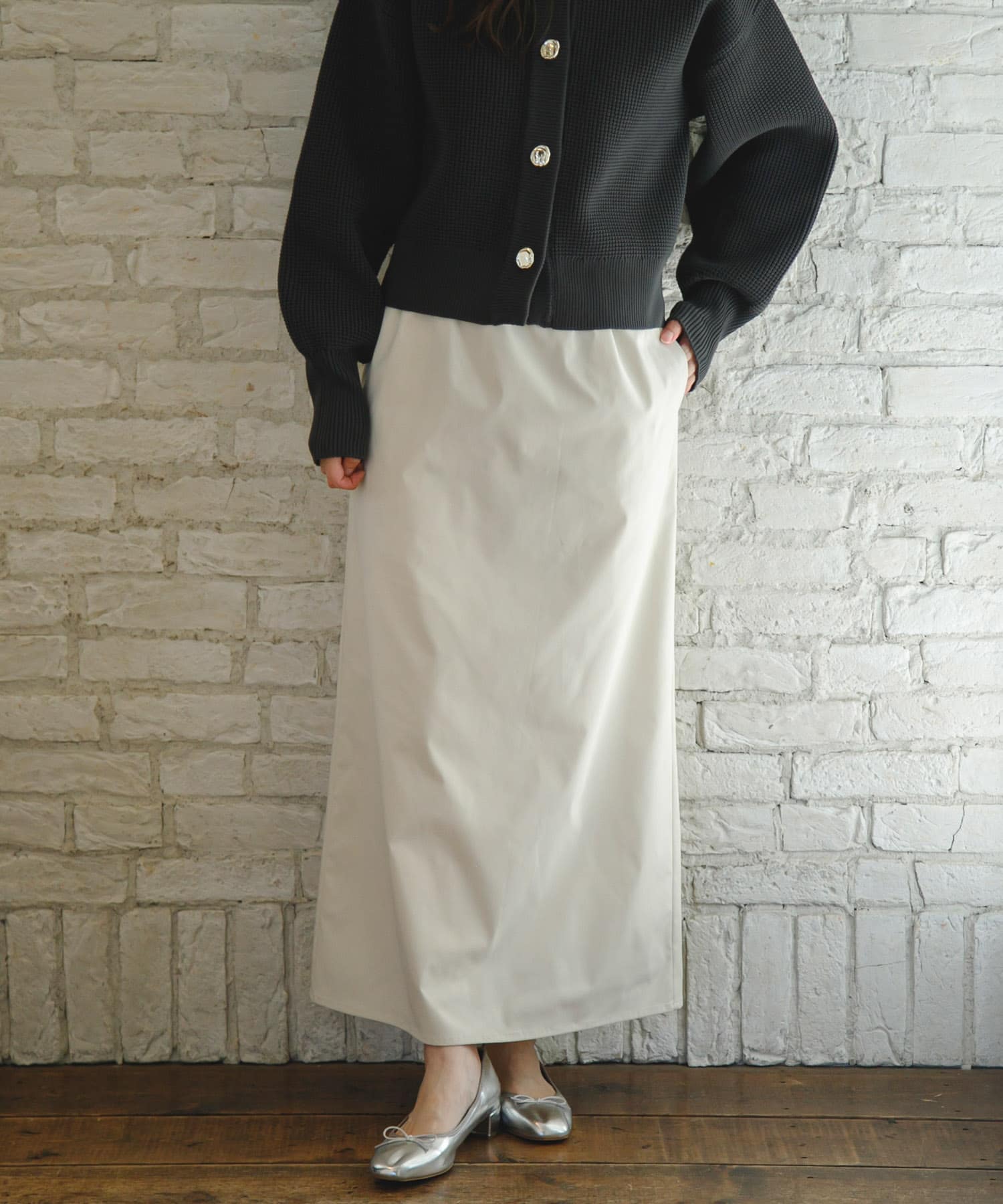 ドットアソートストレートスカート