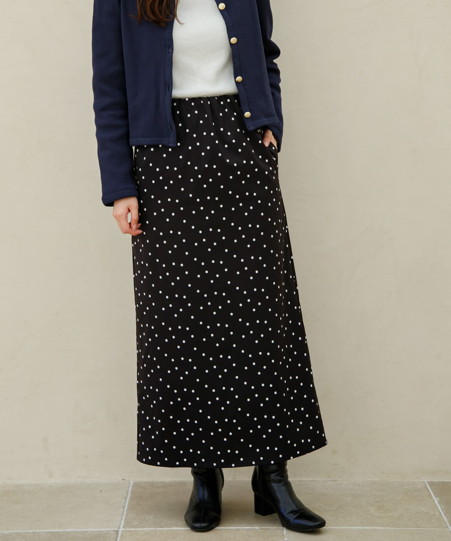 ドットアソートストレートスカート