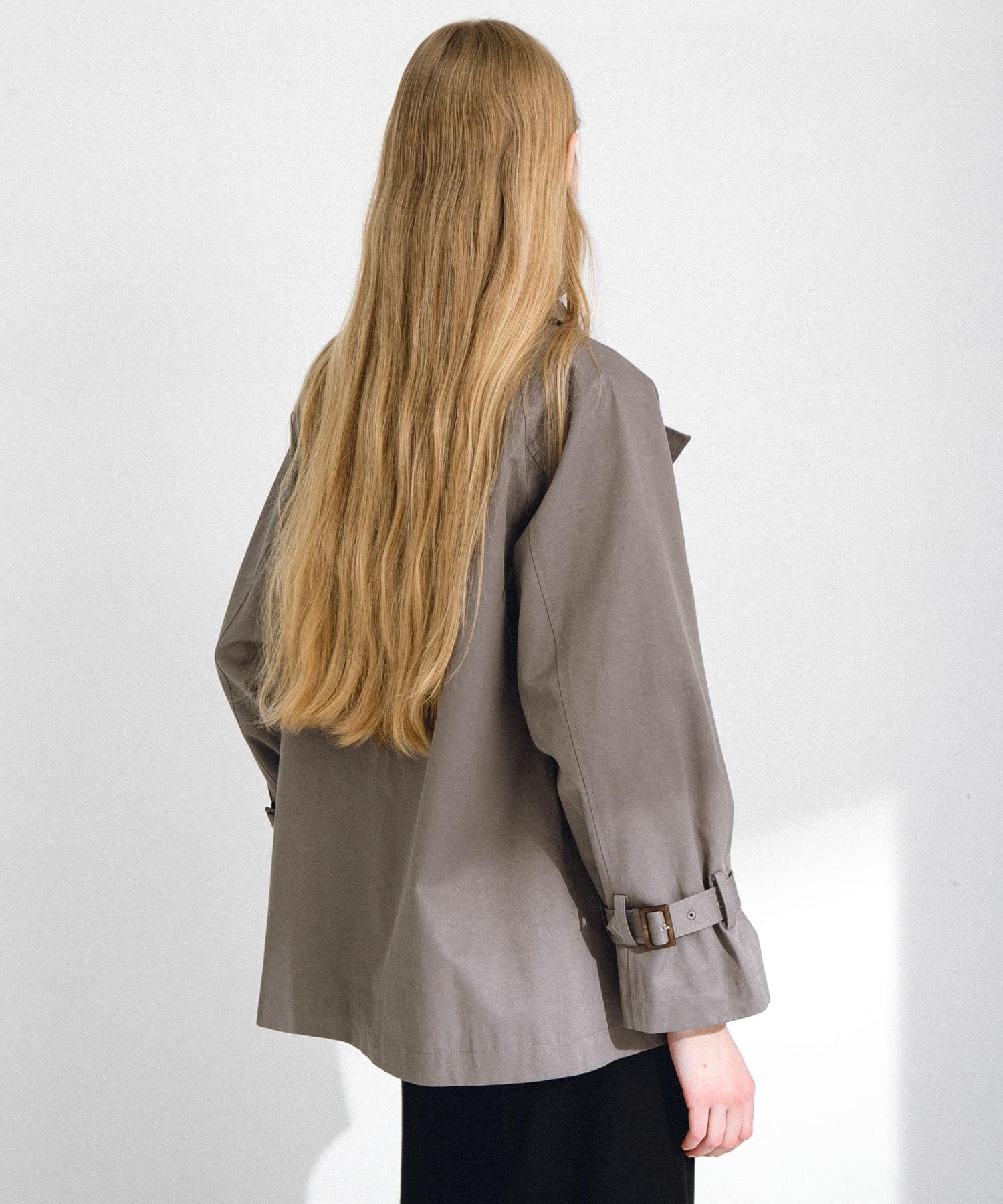 身長：171cm サイズ：38