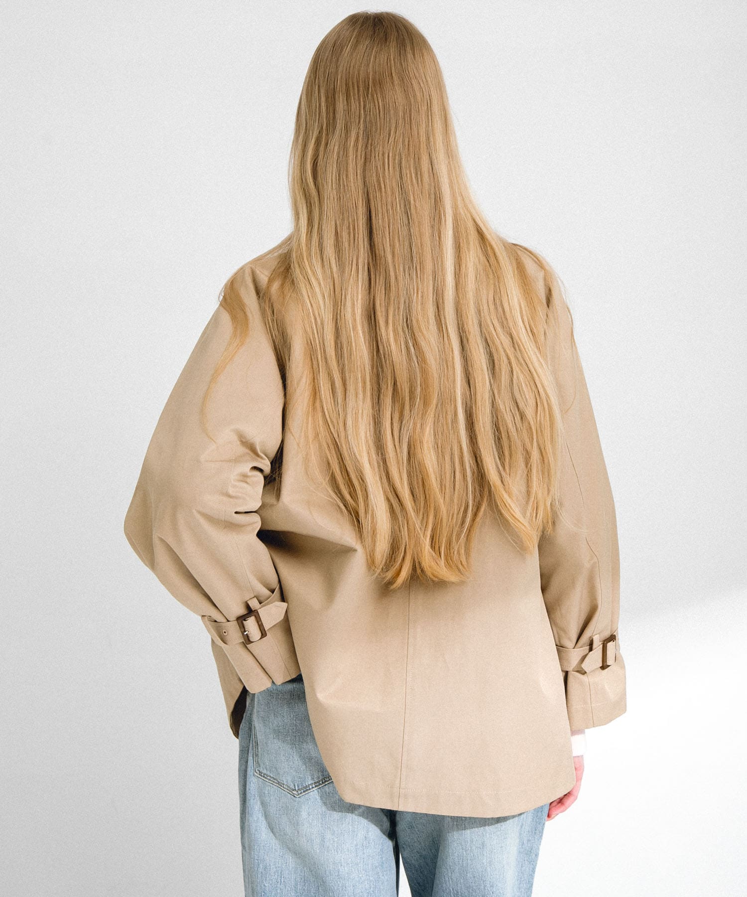 身長：171cm サイズ：38