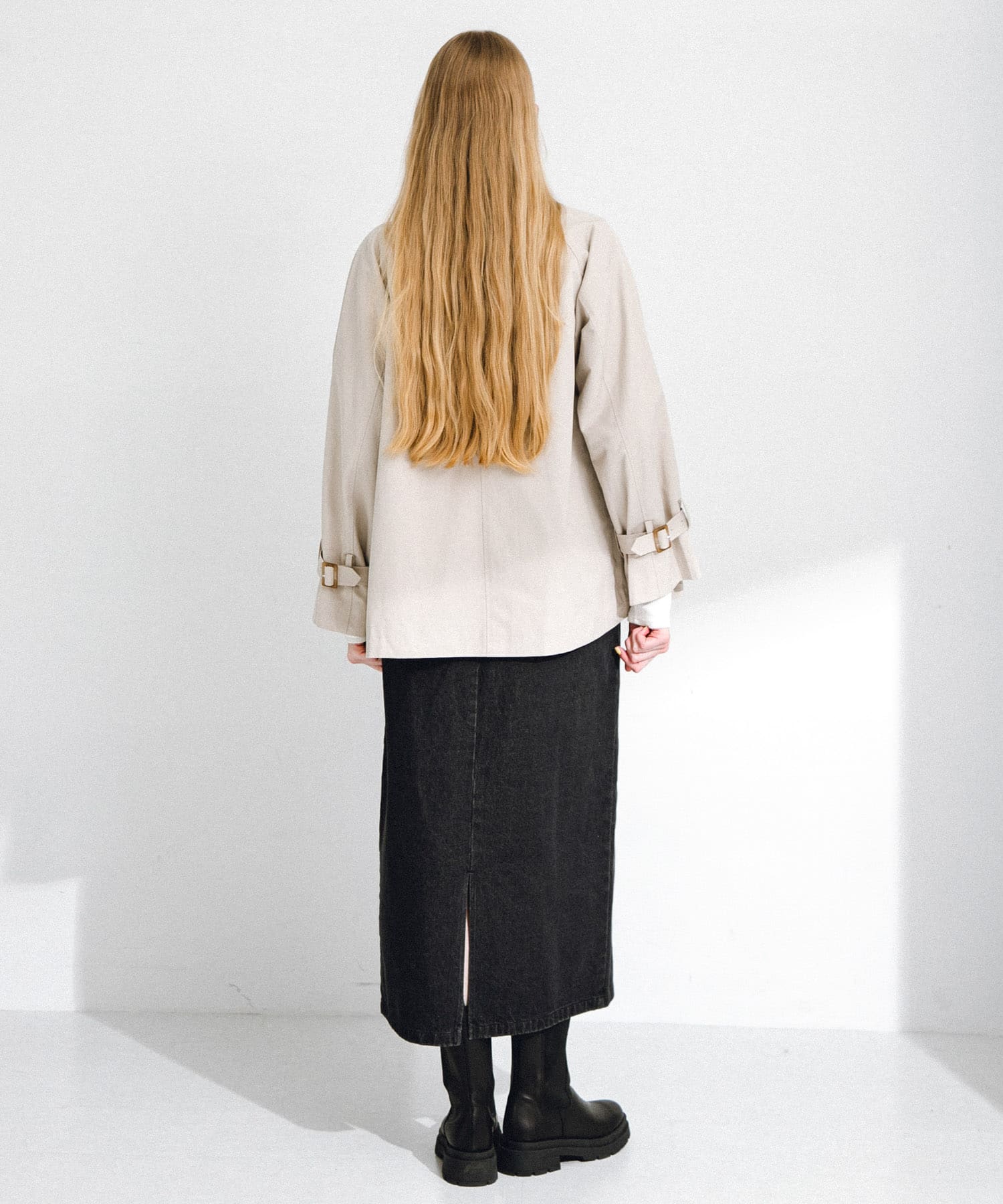 身長：171cm サイズ：38