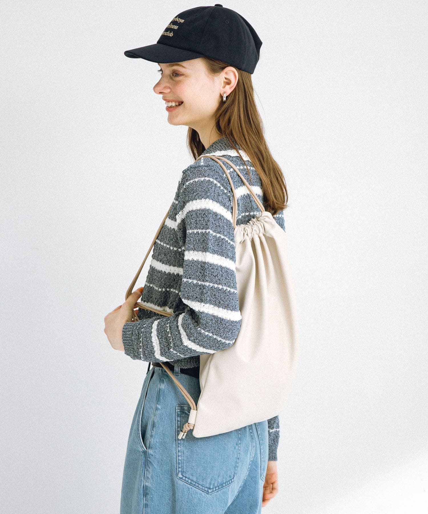 エンボスロゴナップサック アイボリー one