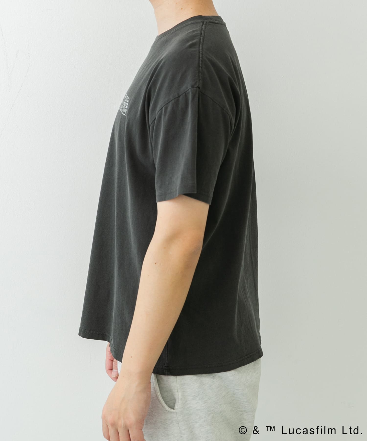 身長：179cm 体重：75kg サイズ：L