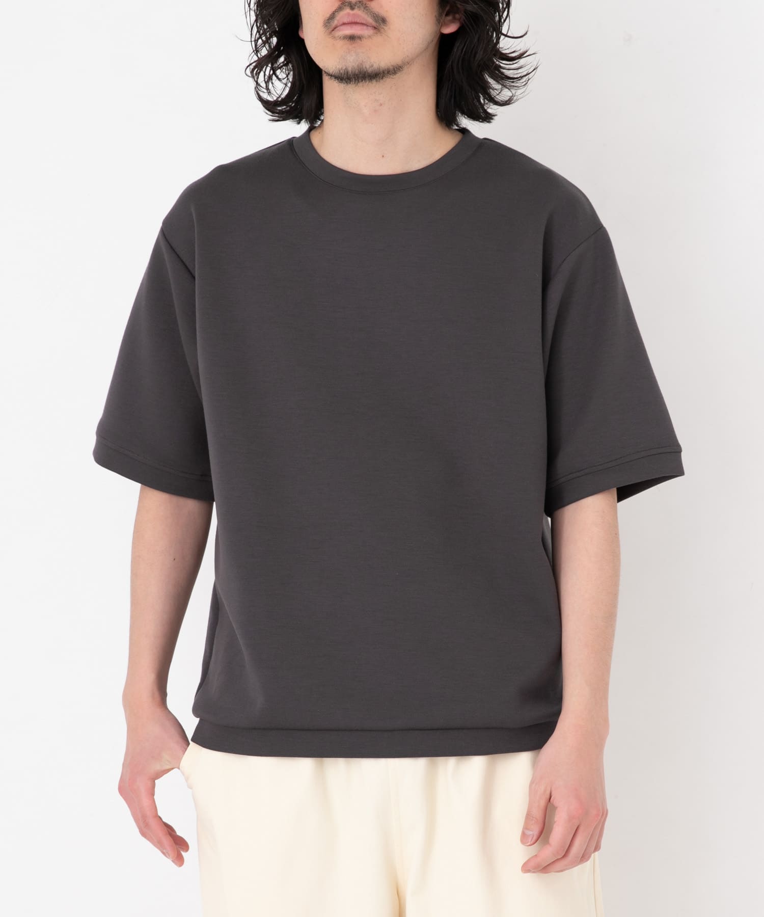 身長：180cm 体重：60kg サイズ：L