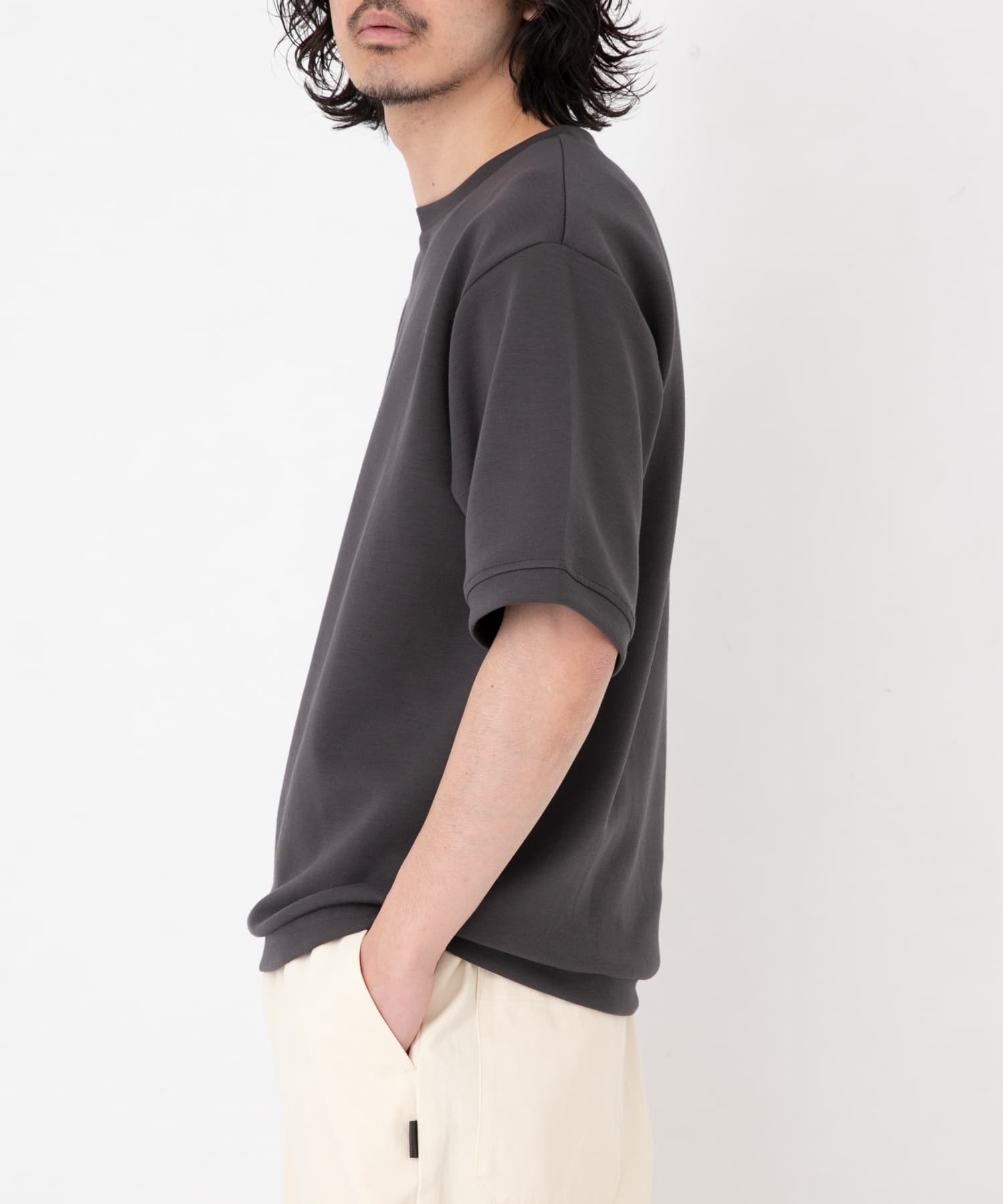 身長：180cm 体重：60kg サイズ：L