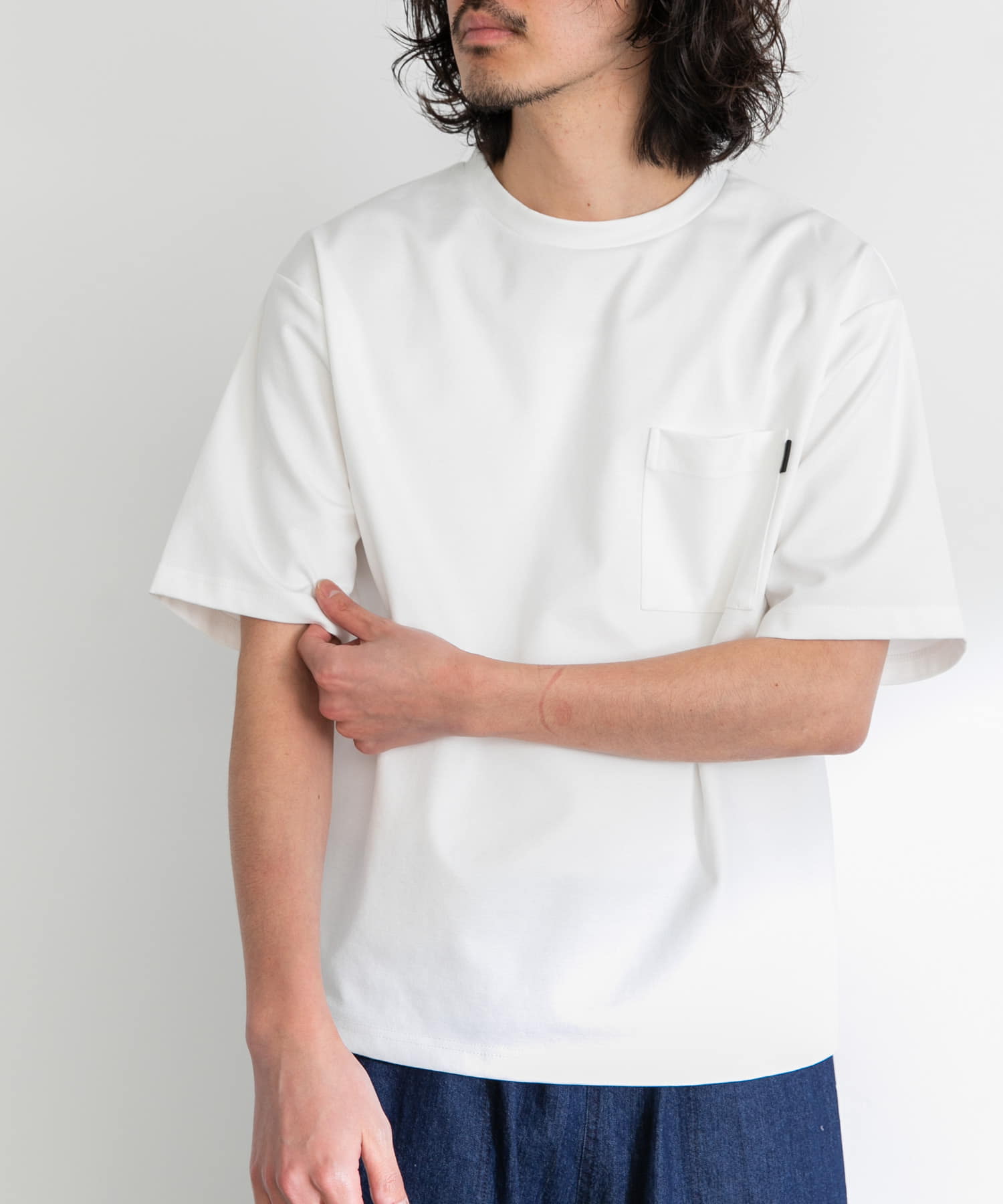 身長：180cm 体重：60kg サイズ：L