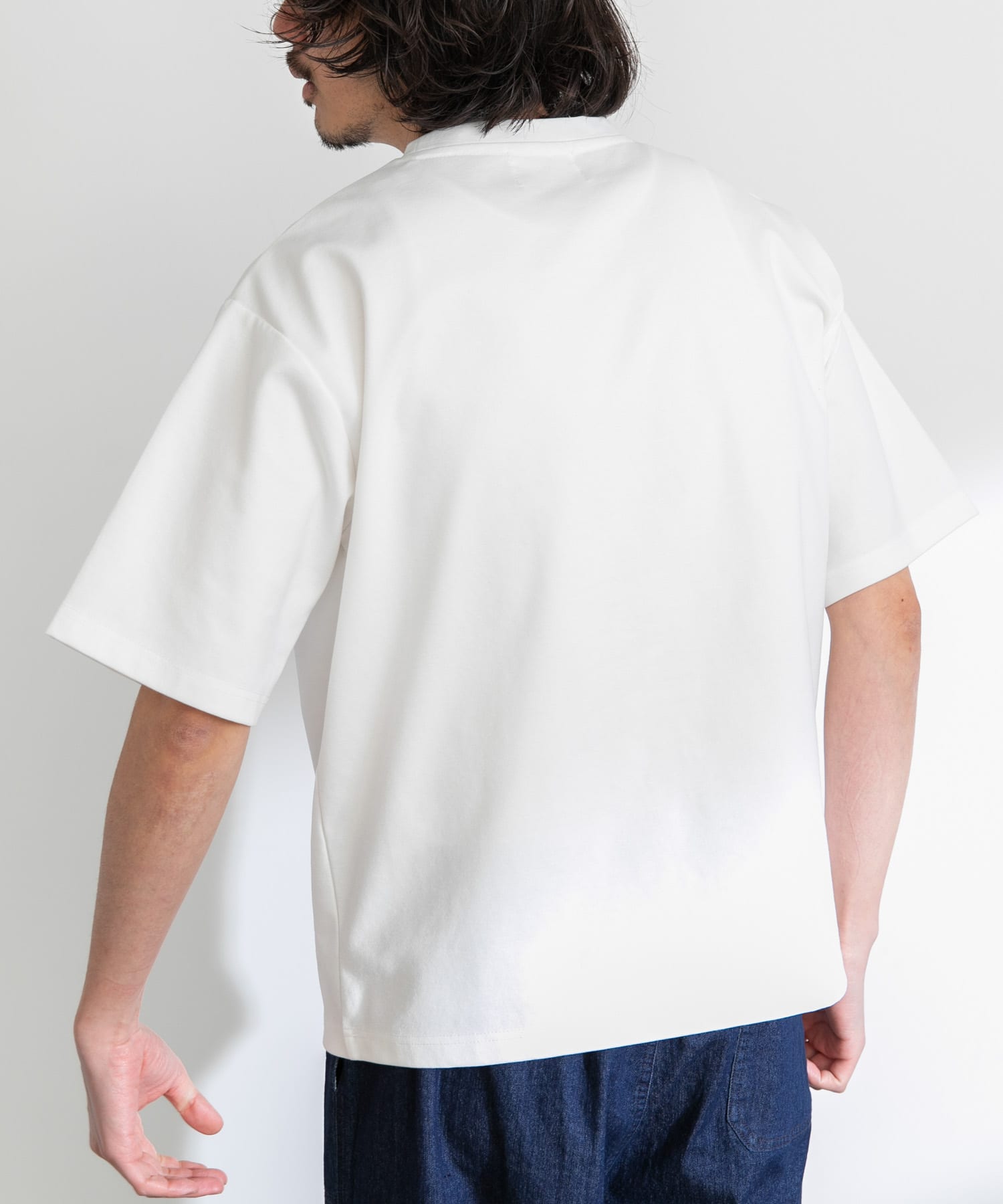 身長：180cm 体重：60kg サイズ：L